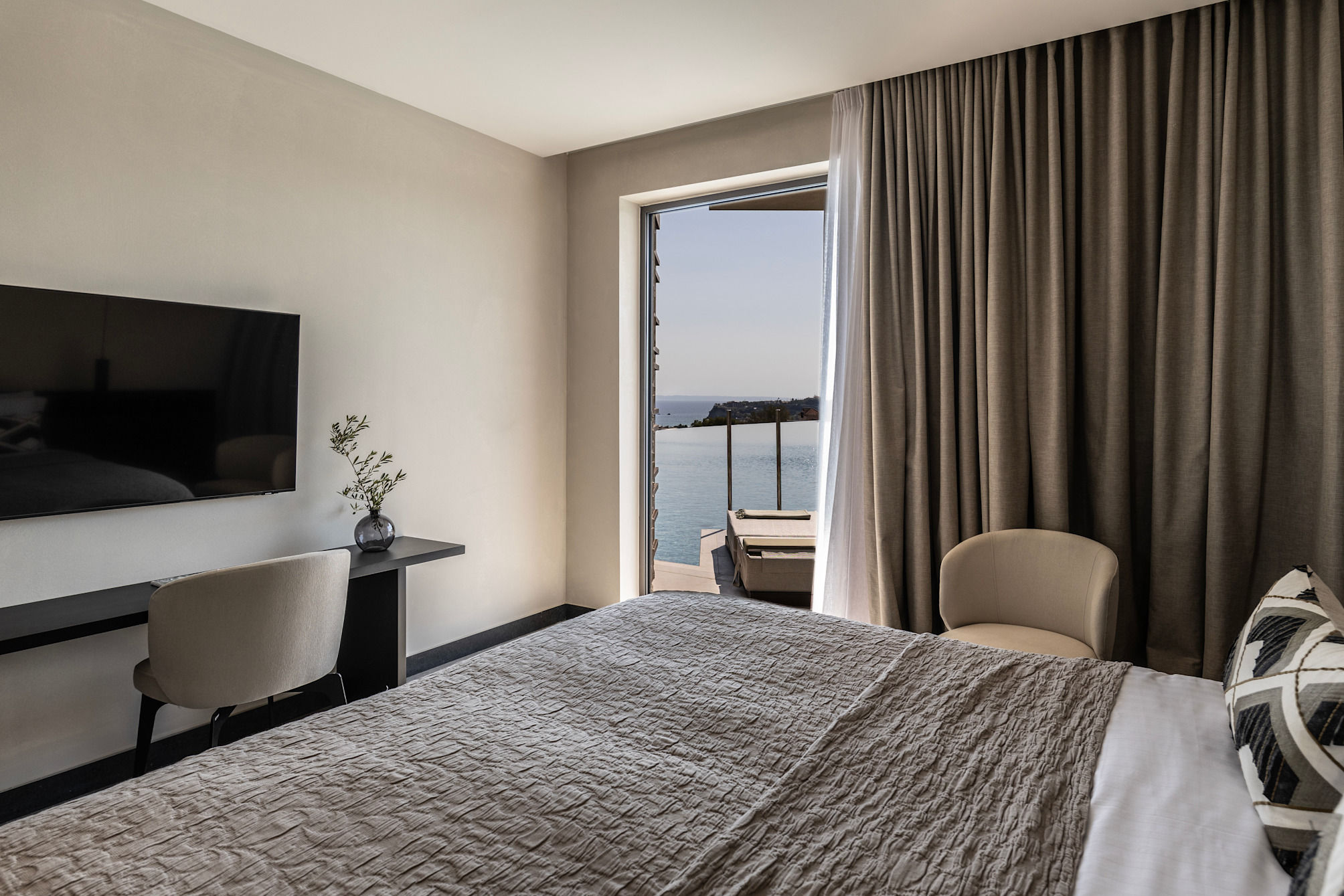 King Jason Zante – Designed for Adults 1