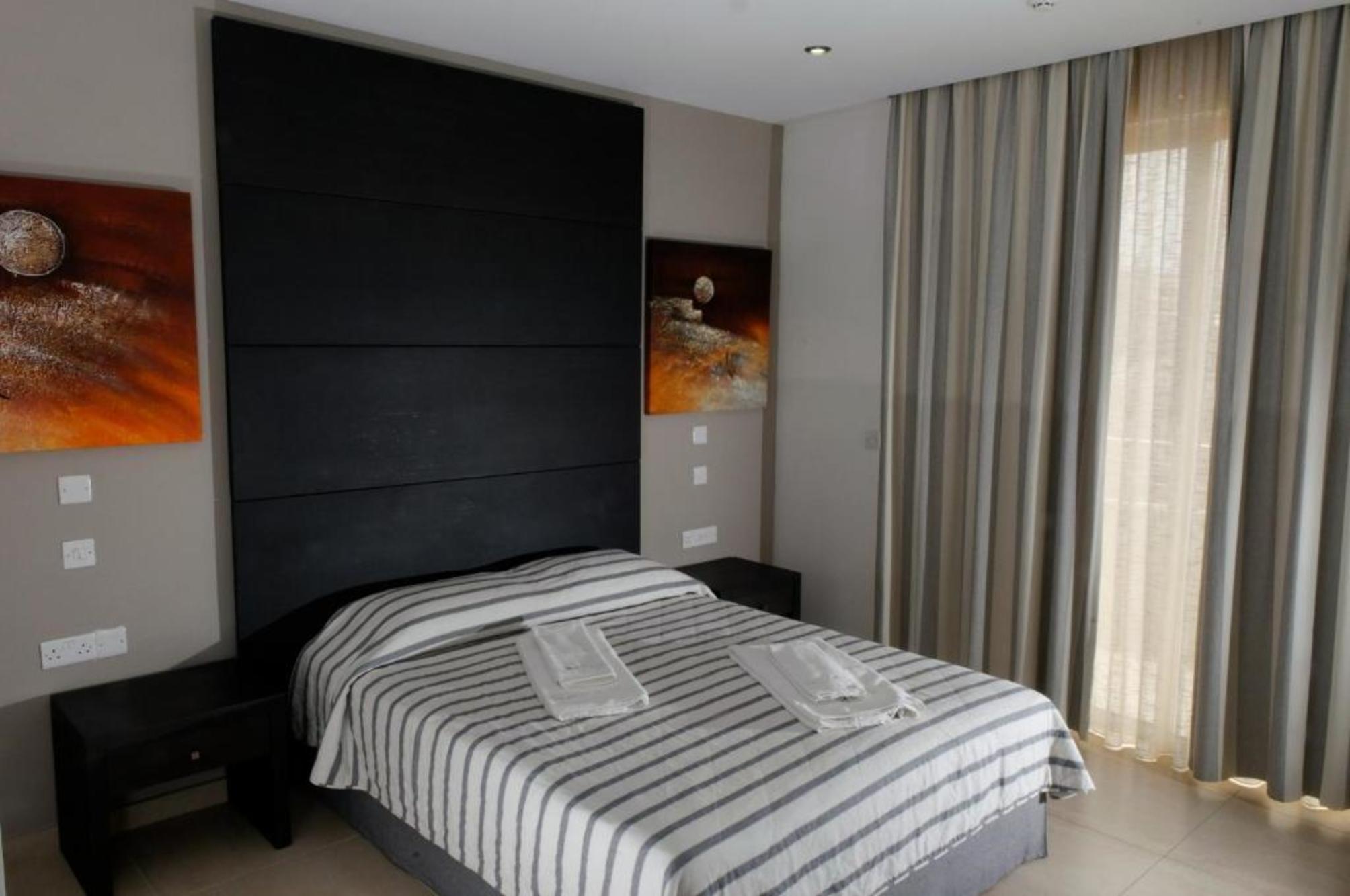 Standard Double Room with Inland View