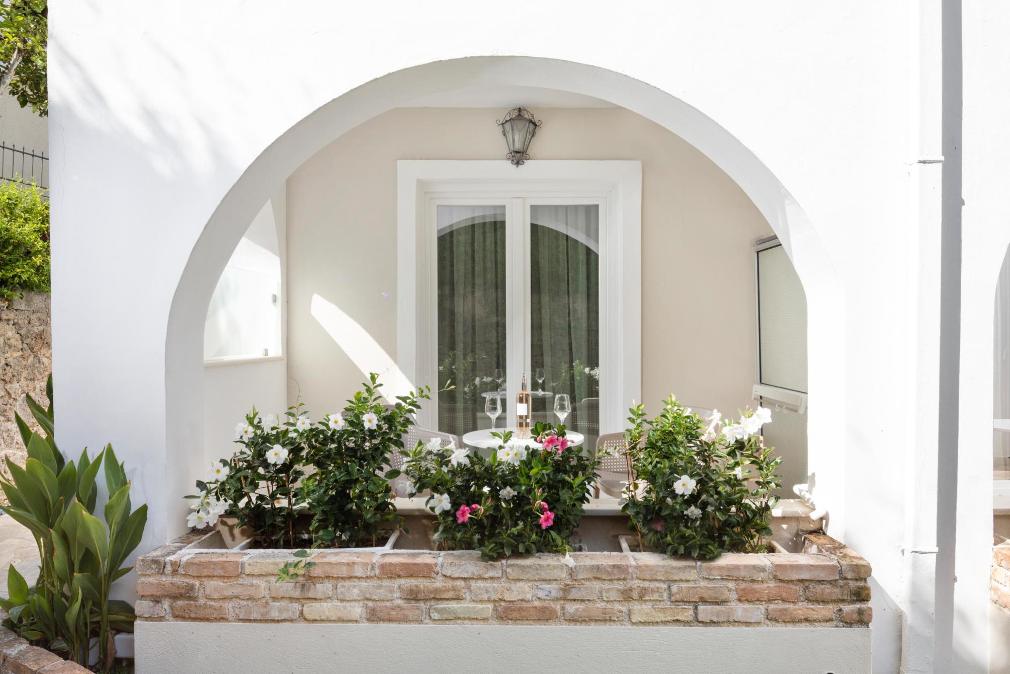 Double Room Pontiglio with Garden or Inland View