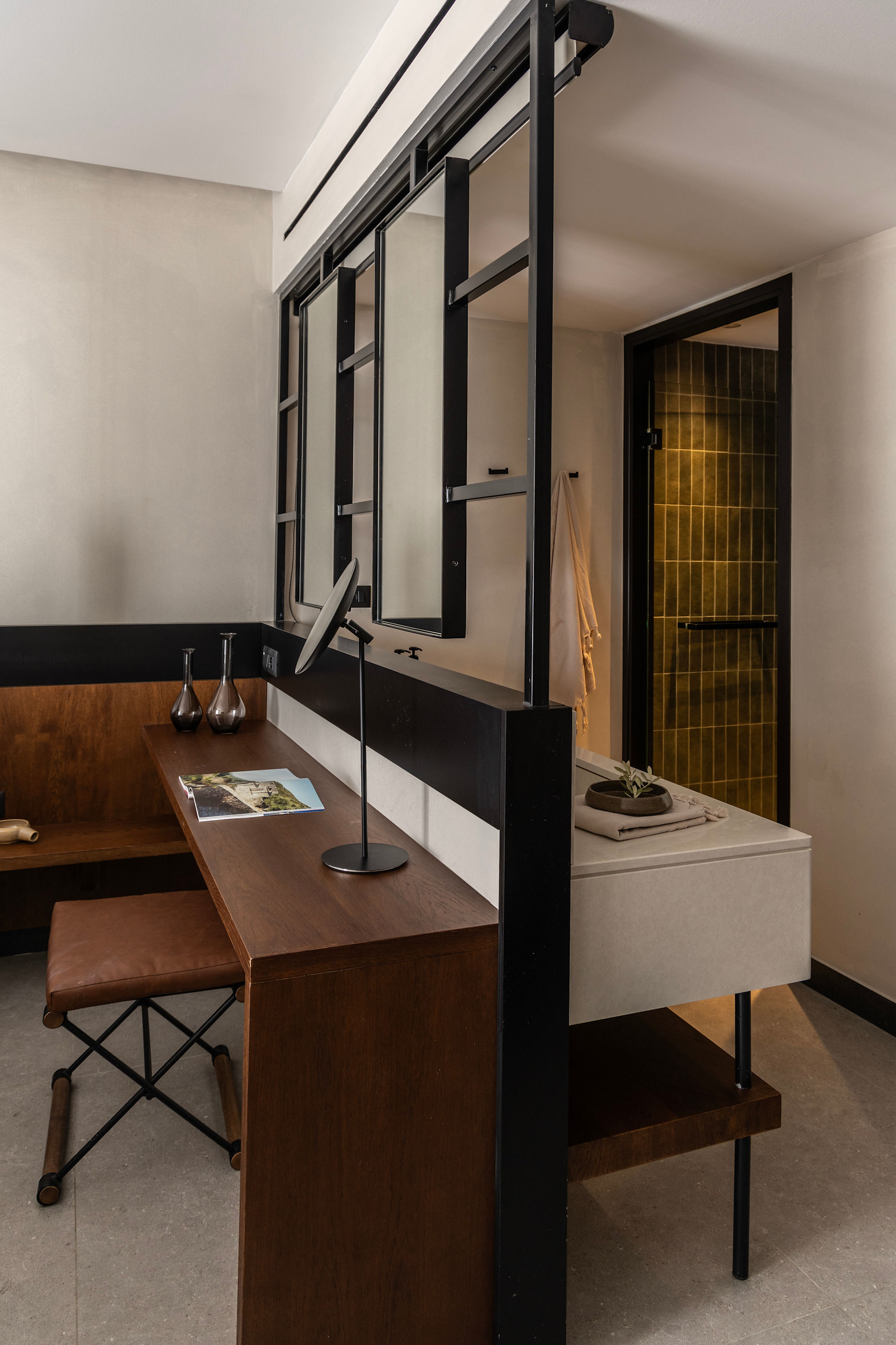 King Jason Zante – Designed for Adults 2