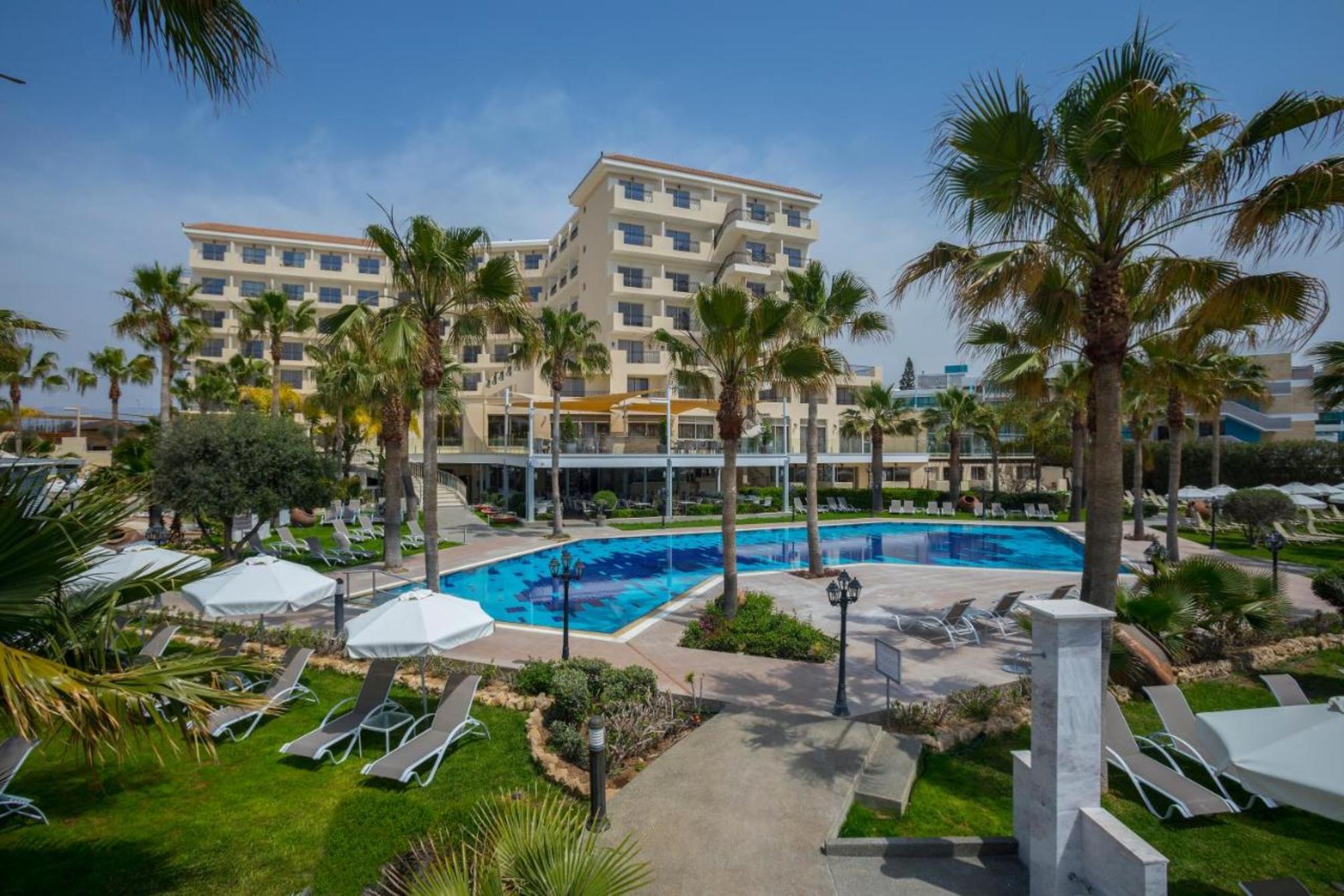 Aquamare Beach Hotel & Spa 2