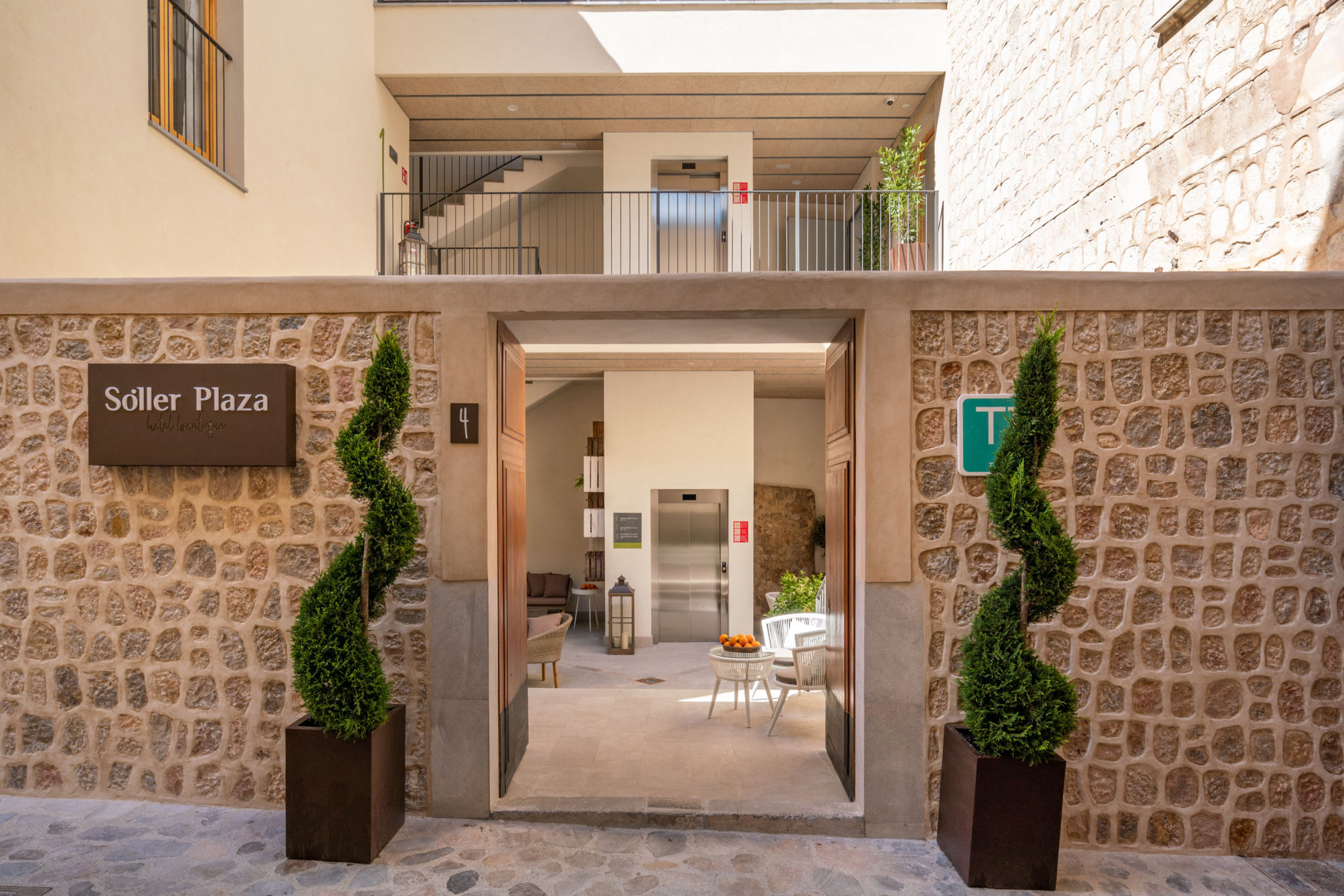 Lyon - Sóller - Soller Plaza - Sóller