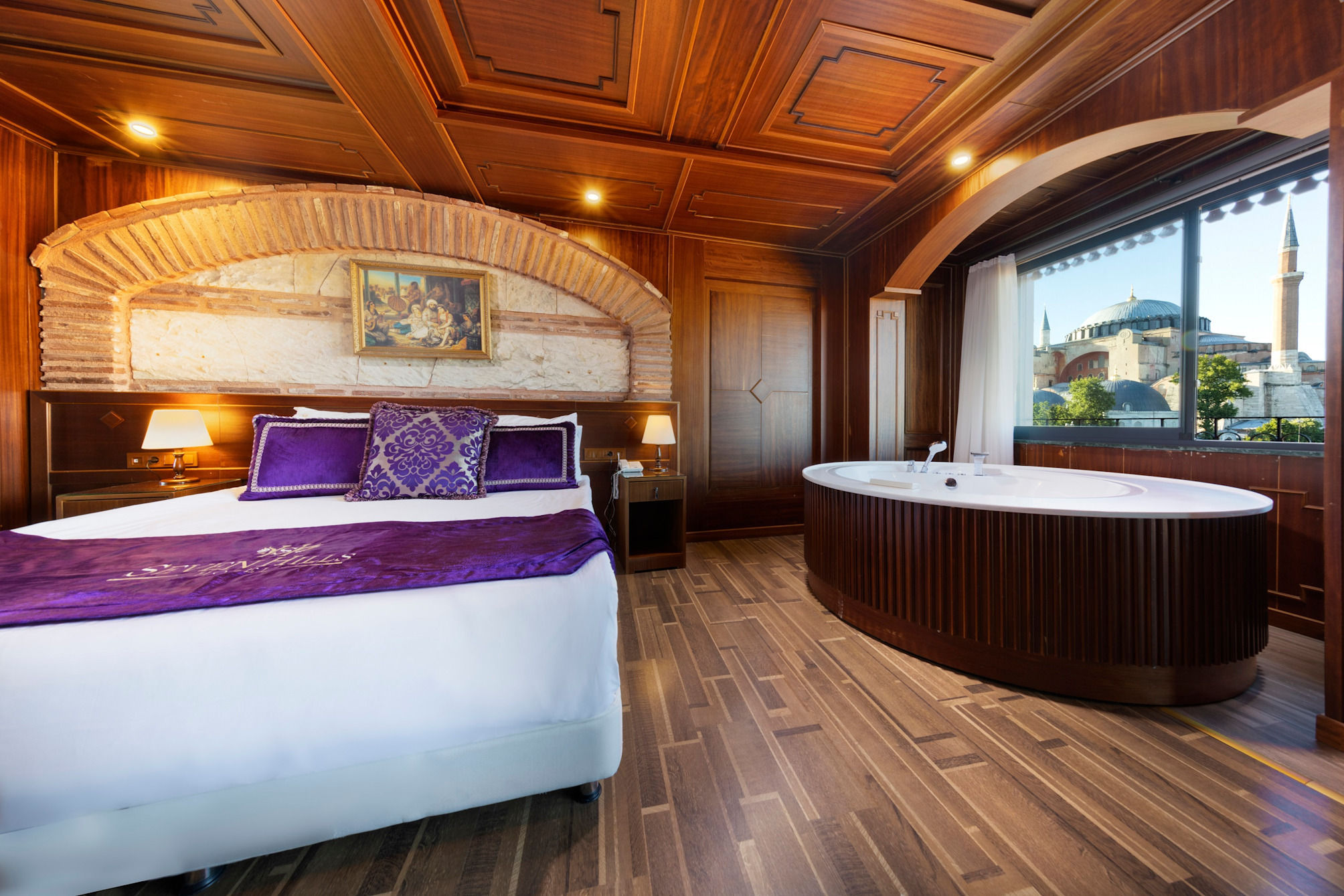 King Suite St. Sophia view & sea view