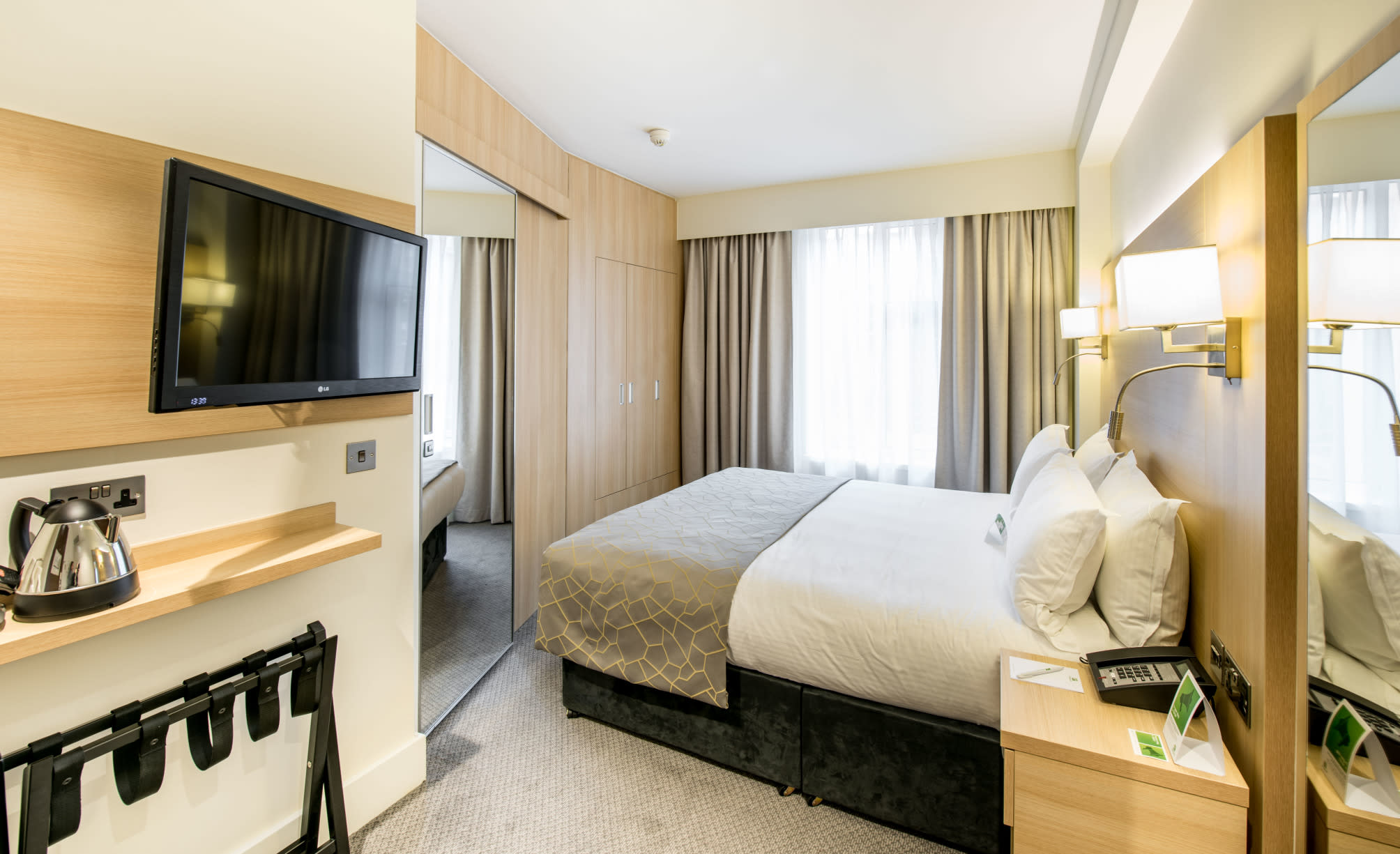 Holiday Inn London - Kensington 1