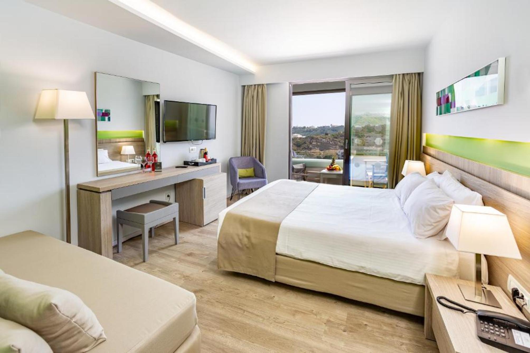 Zweibettzimmer mit Bergblick