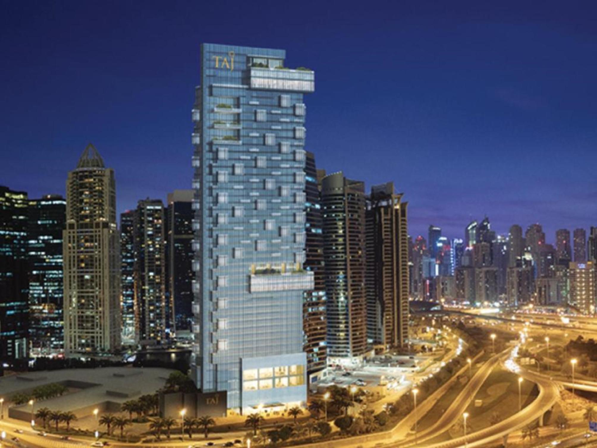 Taj Jumeirah Lakes Towers 1