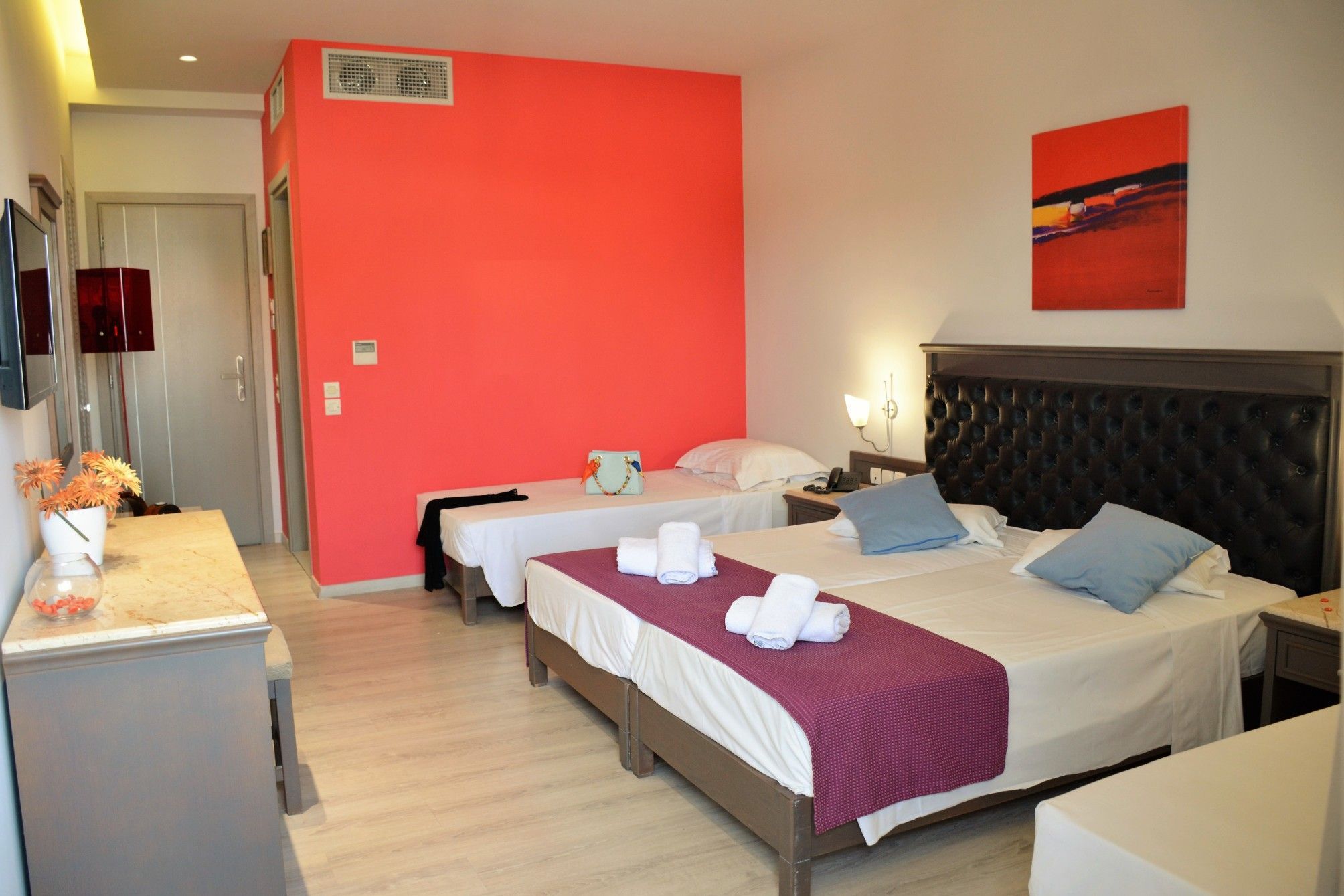 Deluxe Family Room 