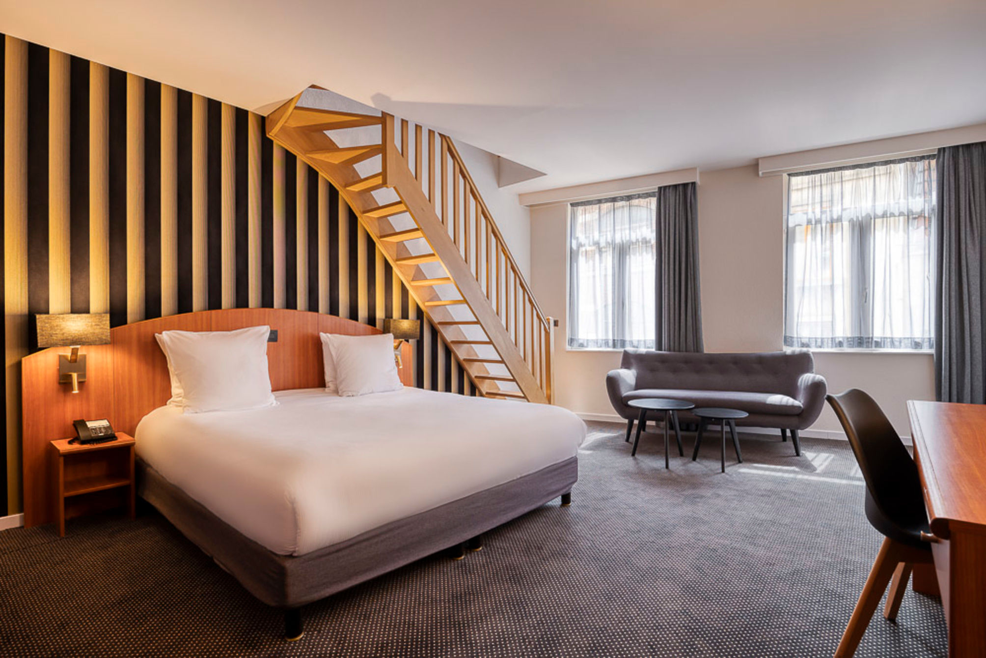 Aris Grand Place Hotel 1