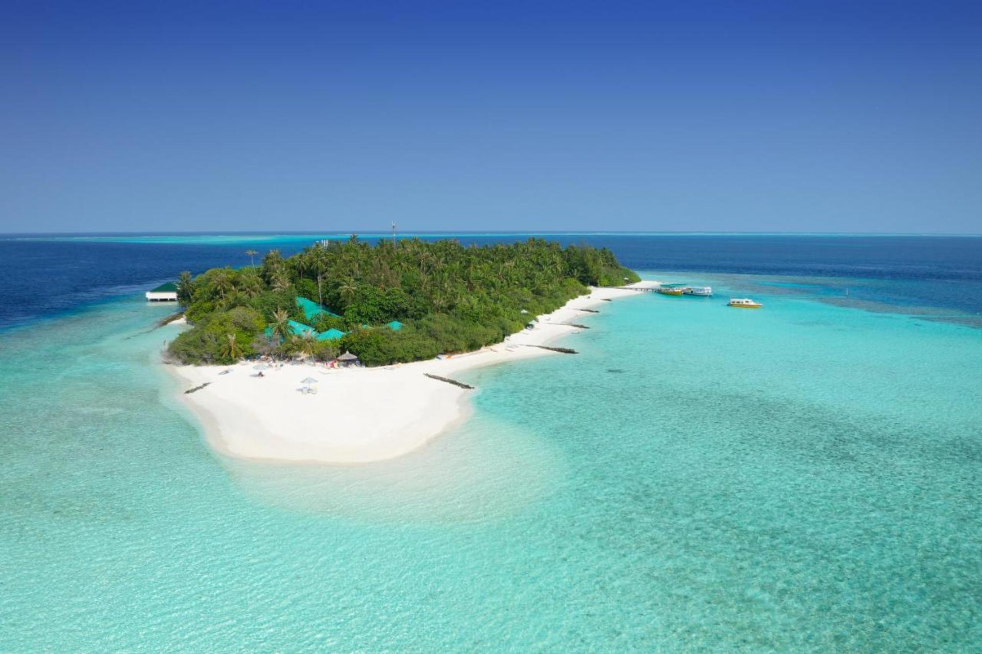 Embudu Village Resort 1