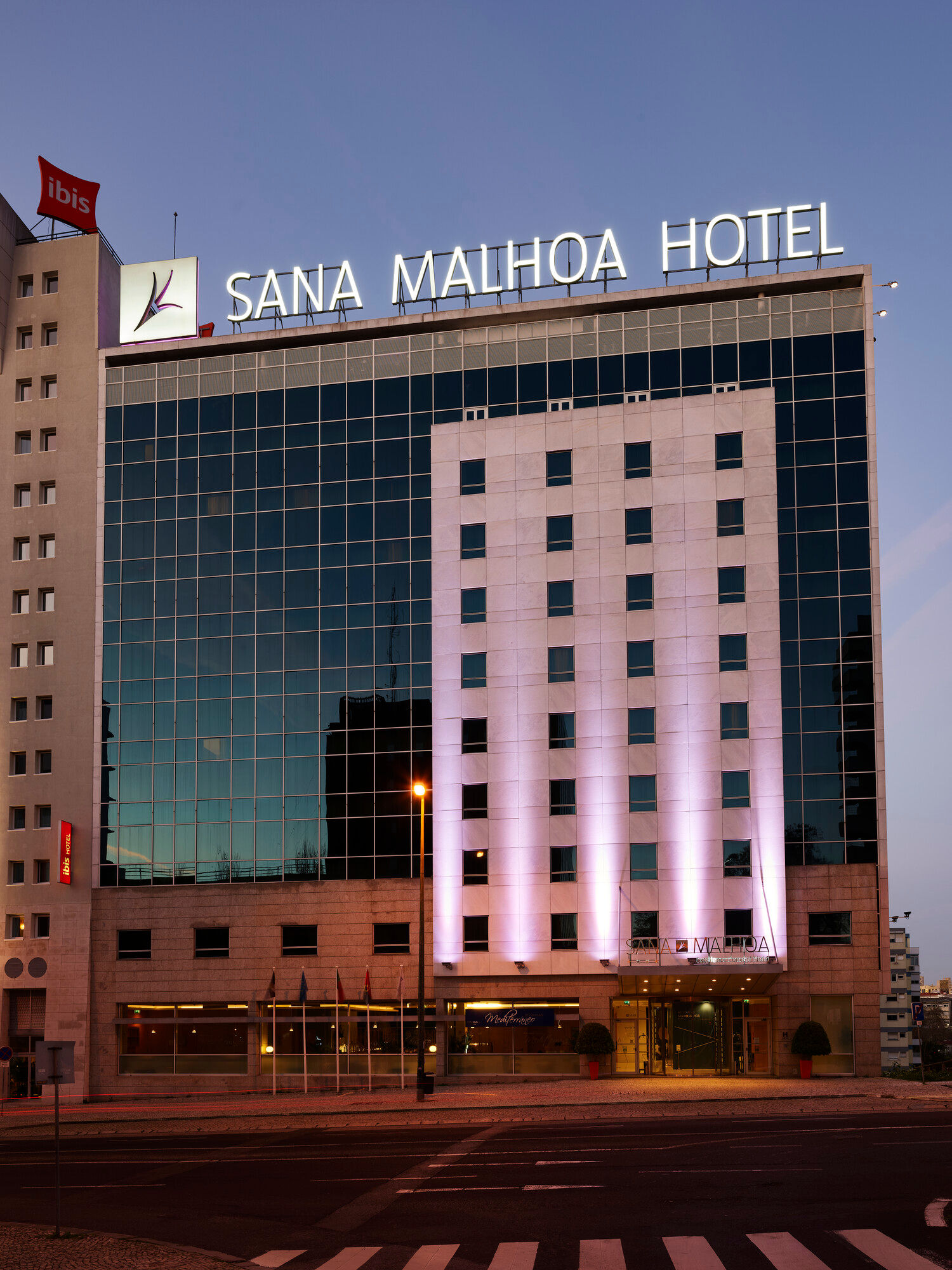 SANA Malhoa Hotel 2