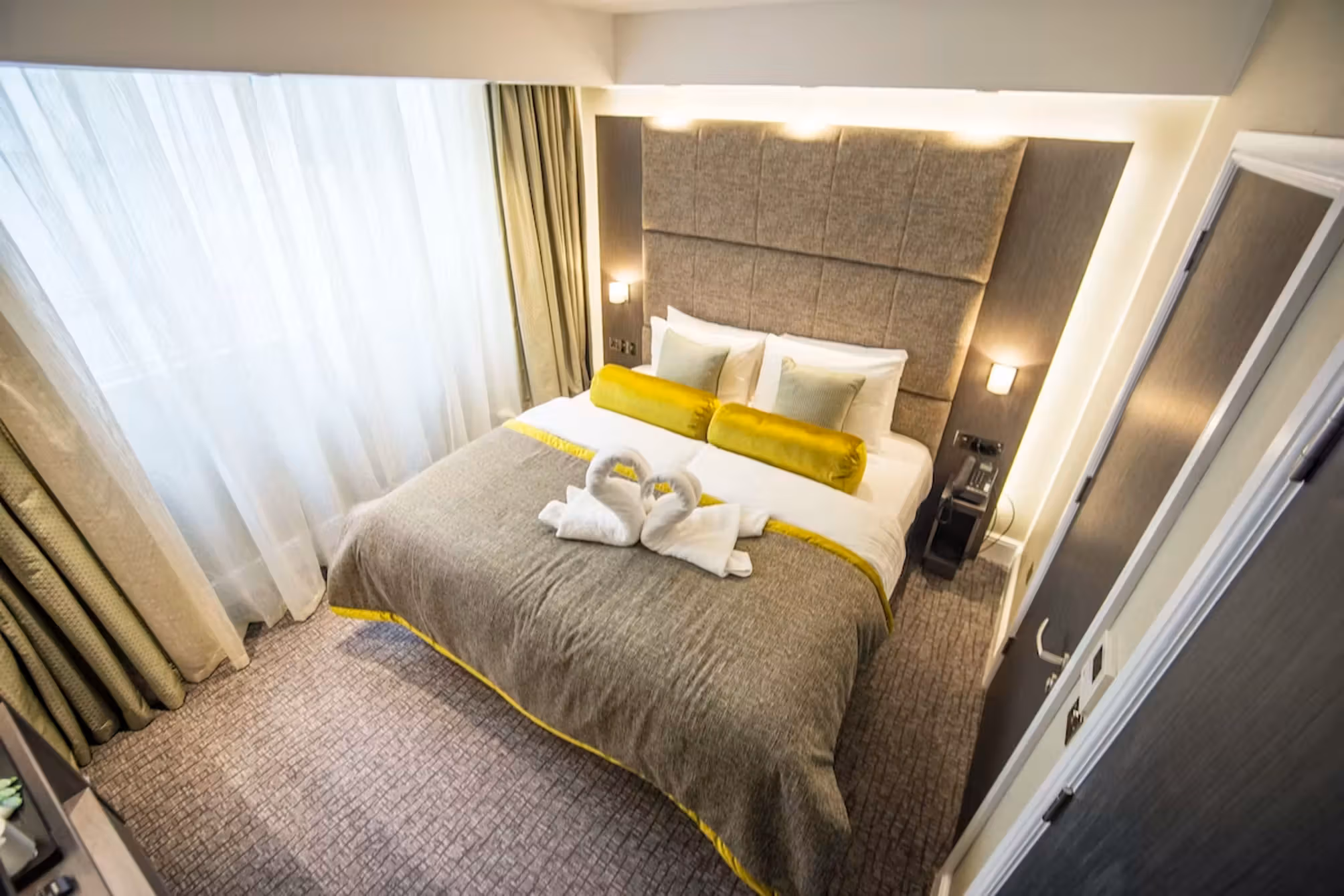Mornington Hotel London Victoria 1
