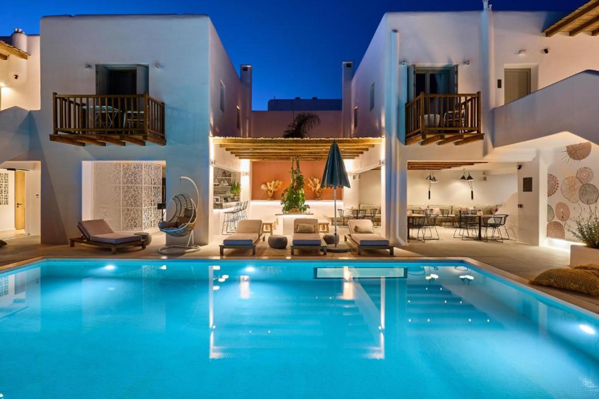 Adorno Beach Hotel and Suites 1