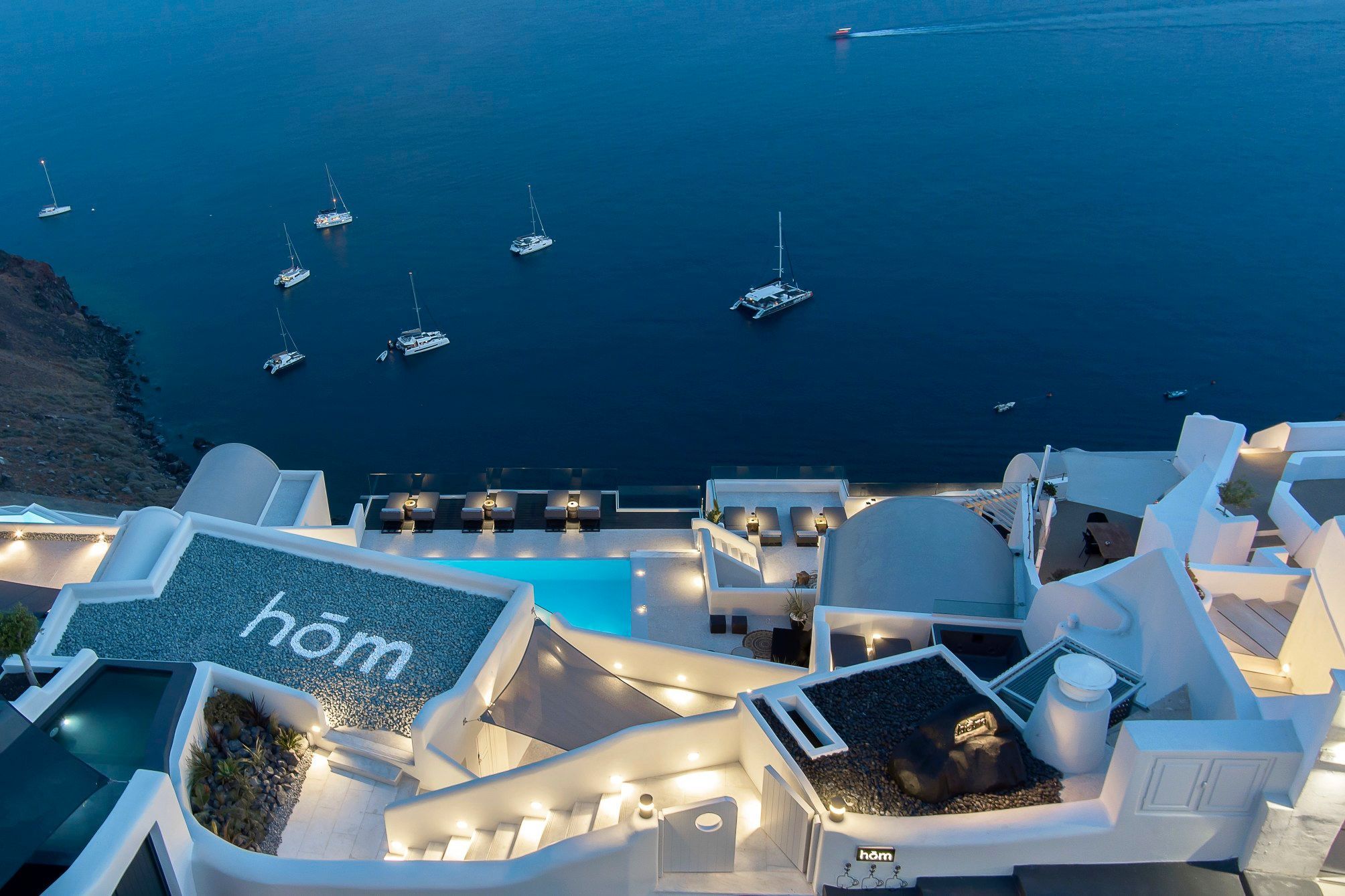 Hom Santorini 1
