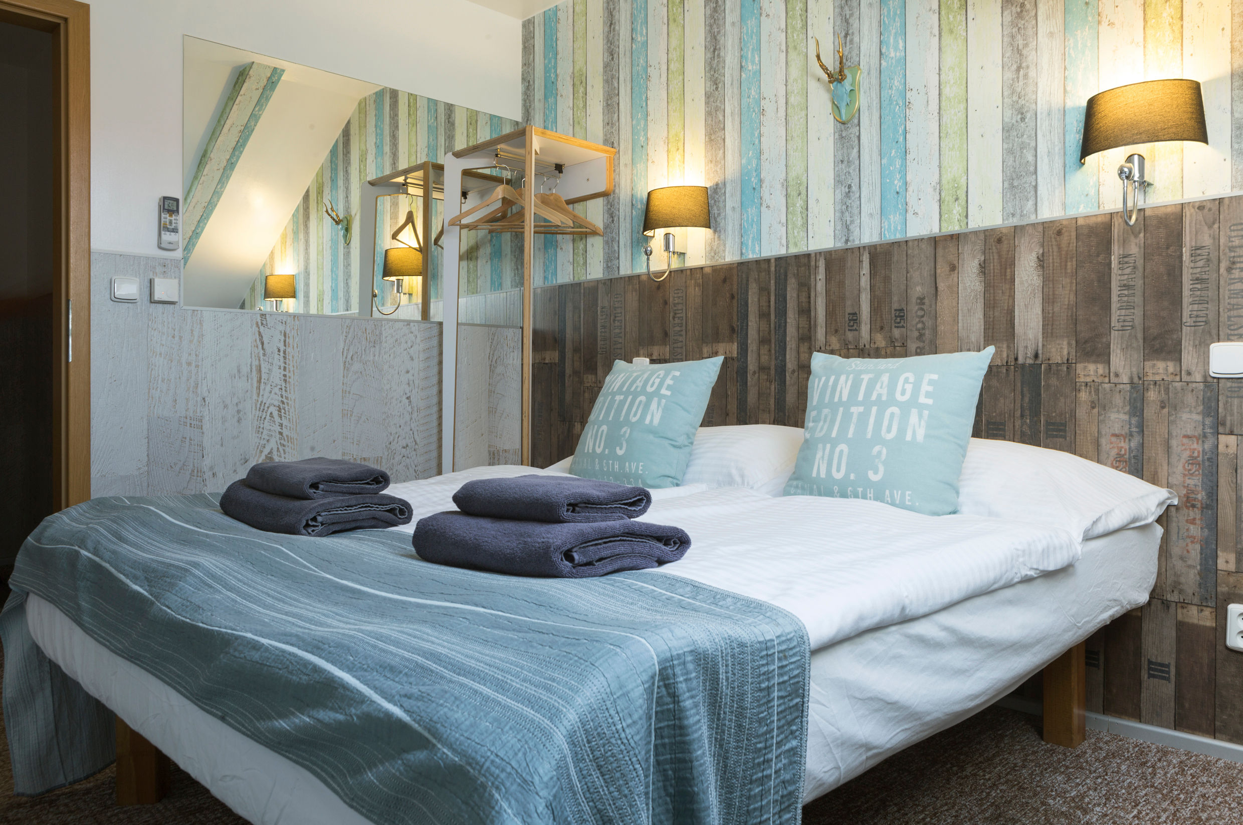 Royal Court Hotel 1