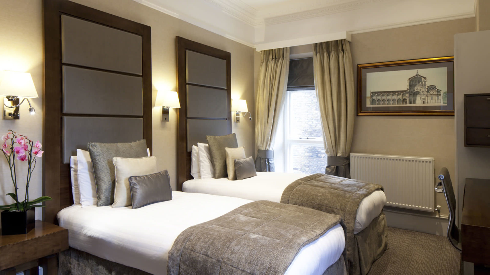Gem Strathmore Hotel 2