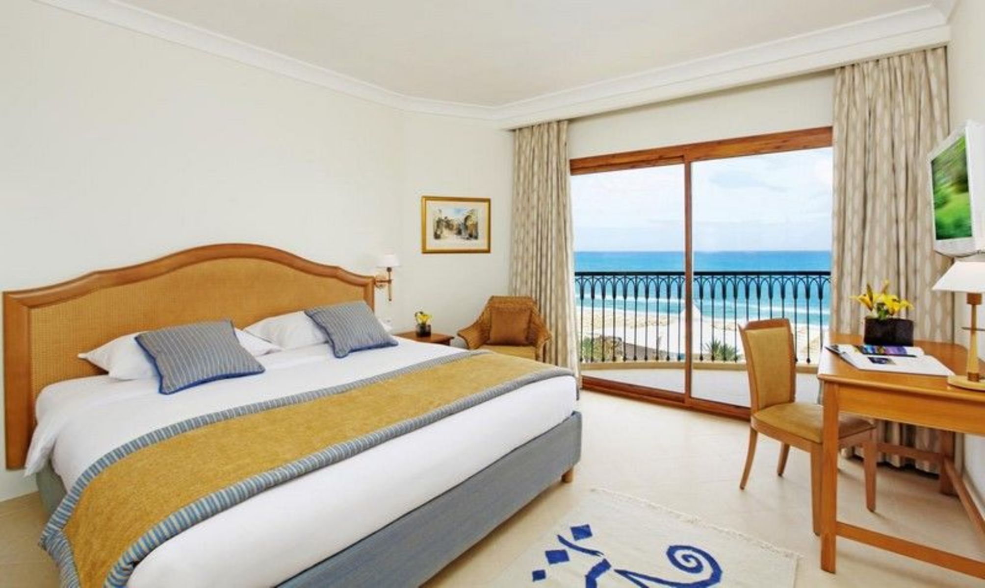 Movenpick Resort & Marine Spa 2