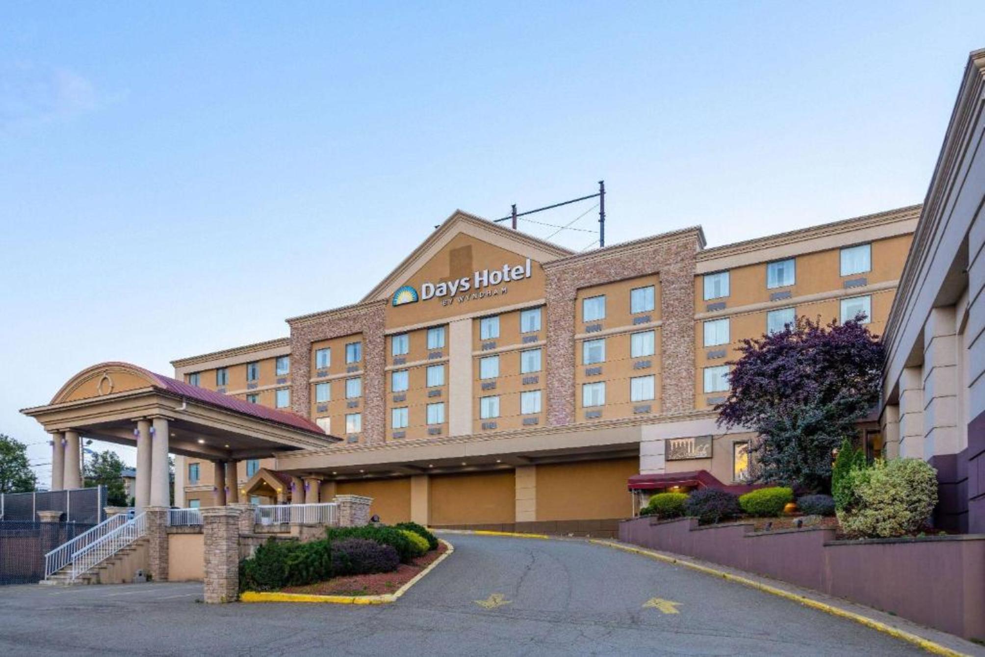Marseille - New York - Manhattan - Days Hotel by Wyndham North Bergen - New York - Manhattan