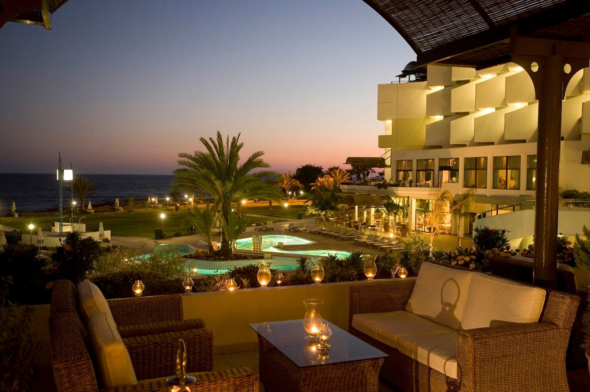 Constantinou Bros Athena Royal Beach Hotel 2