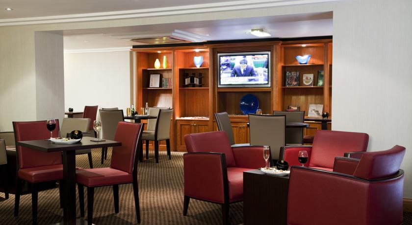 Crowne Plaza LONDON - HEATHROW by IHG 2