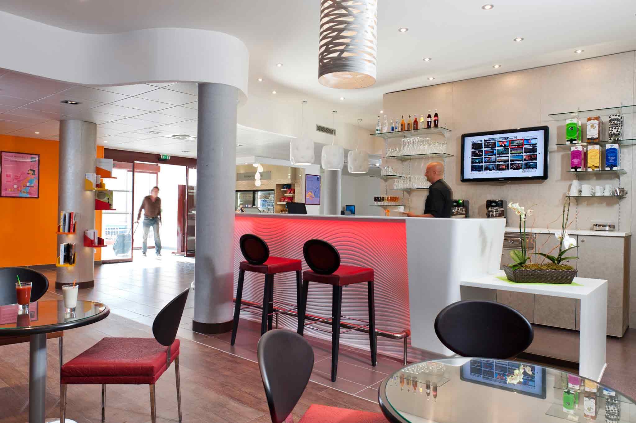 Novotel Suites Perpignan Centre - Grandes Suites & Confort Centre-Ville 1