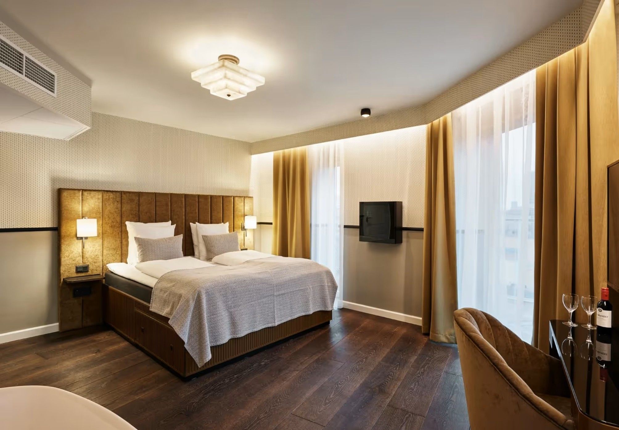 WIDE Hotel 1