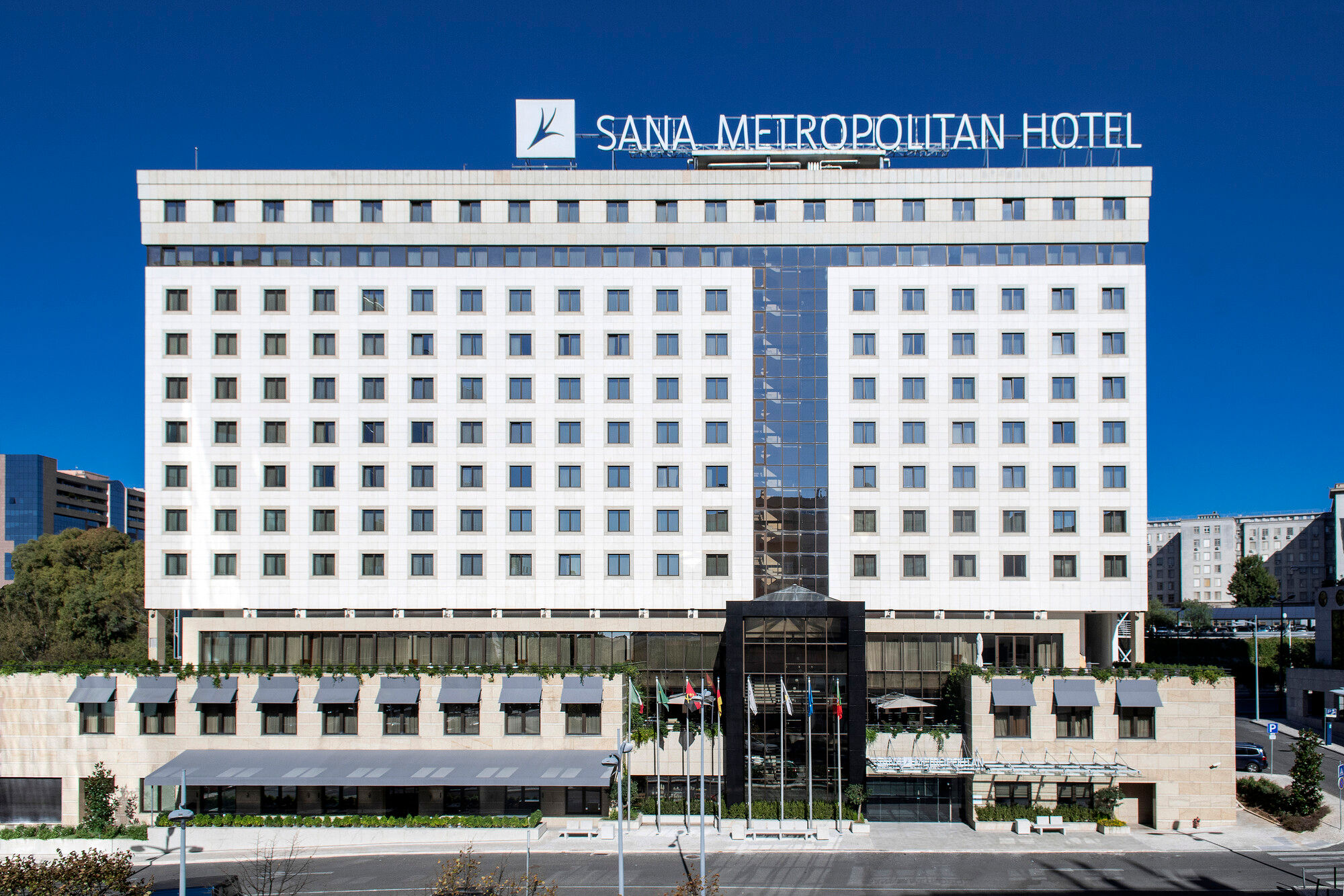 SANA Metropolitan Hotel 2