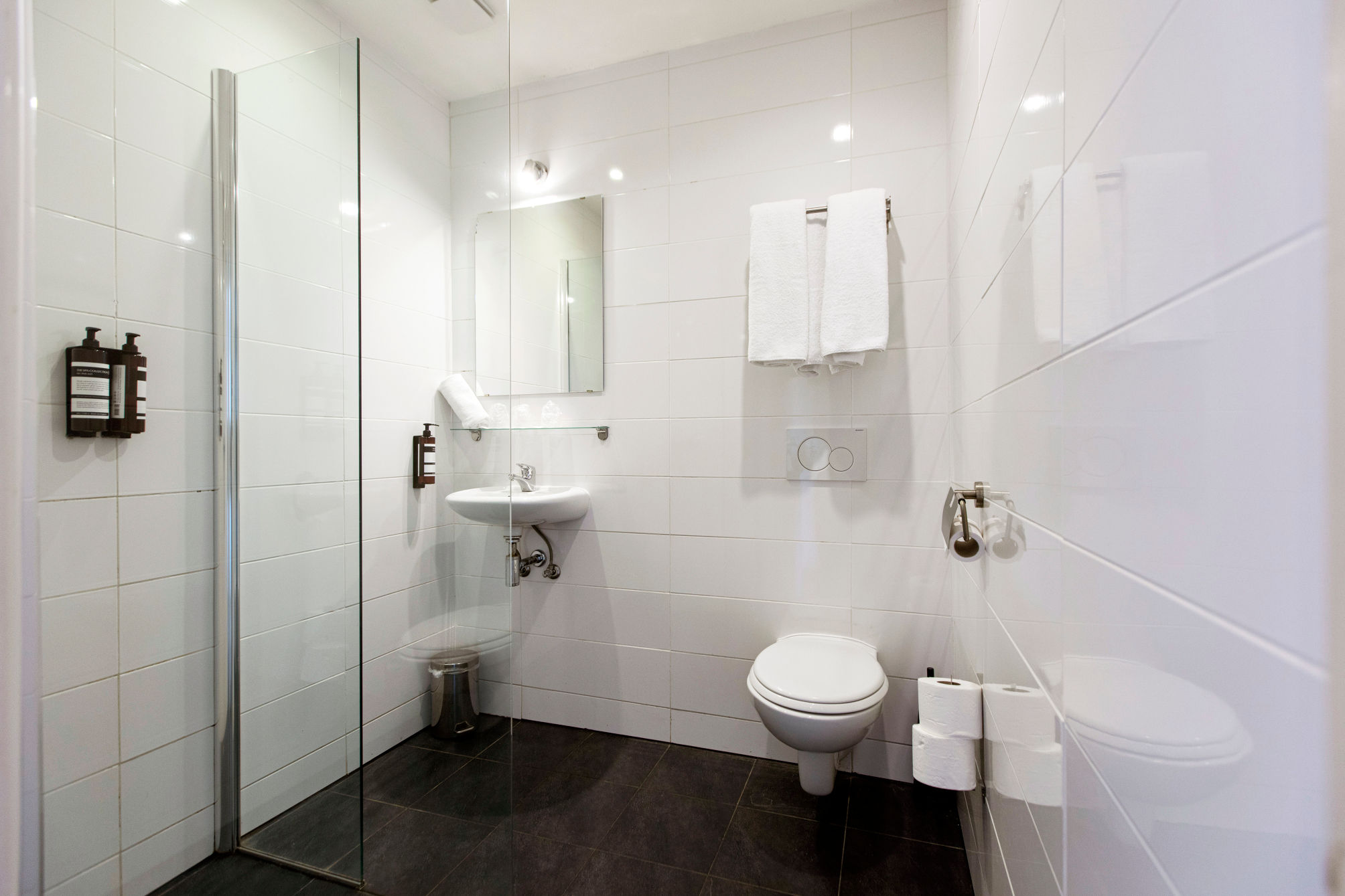 Economy Triple Room with Shared bathroom