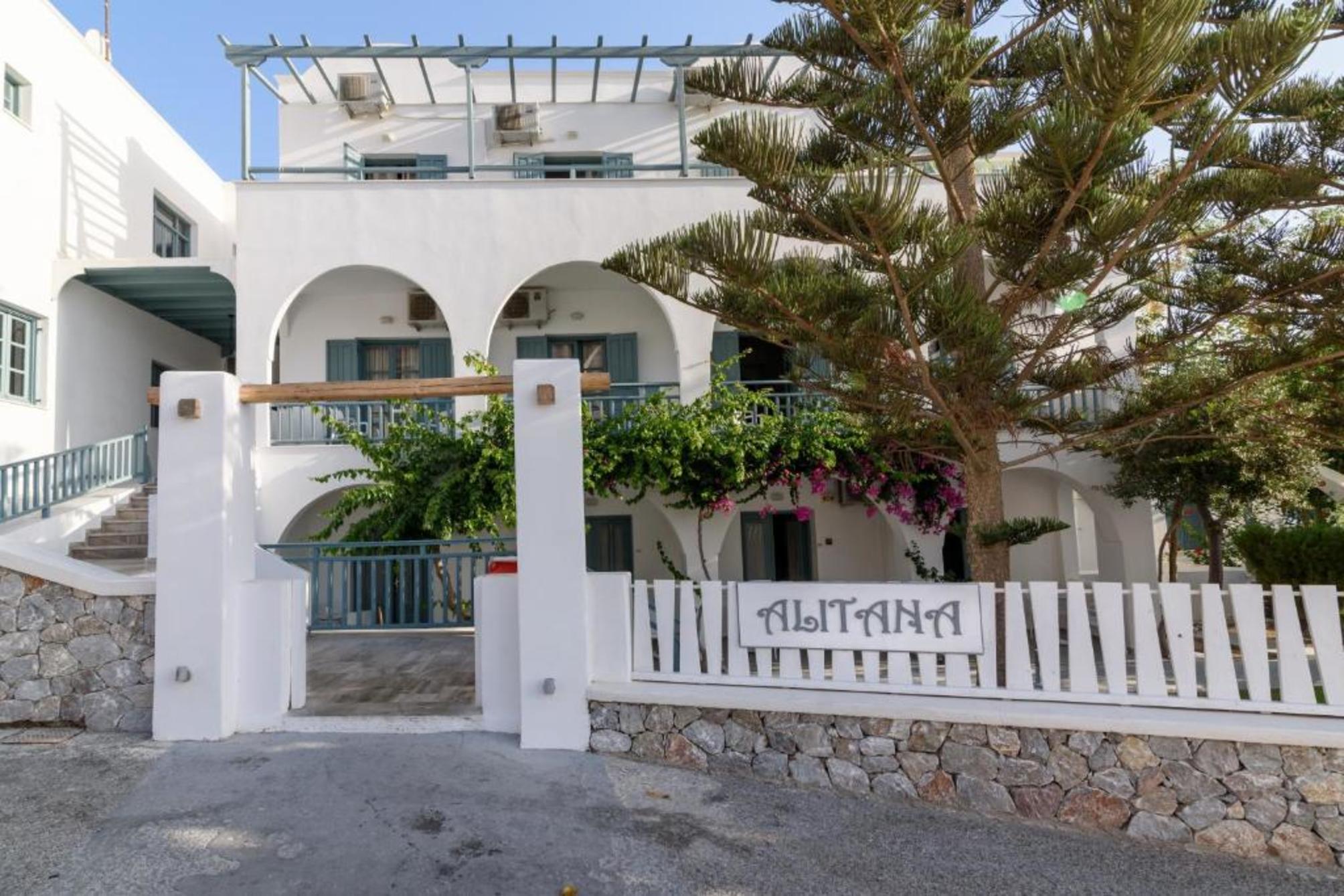 Iris Boutique Hotel 2