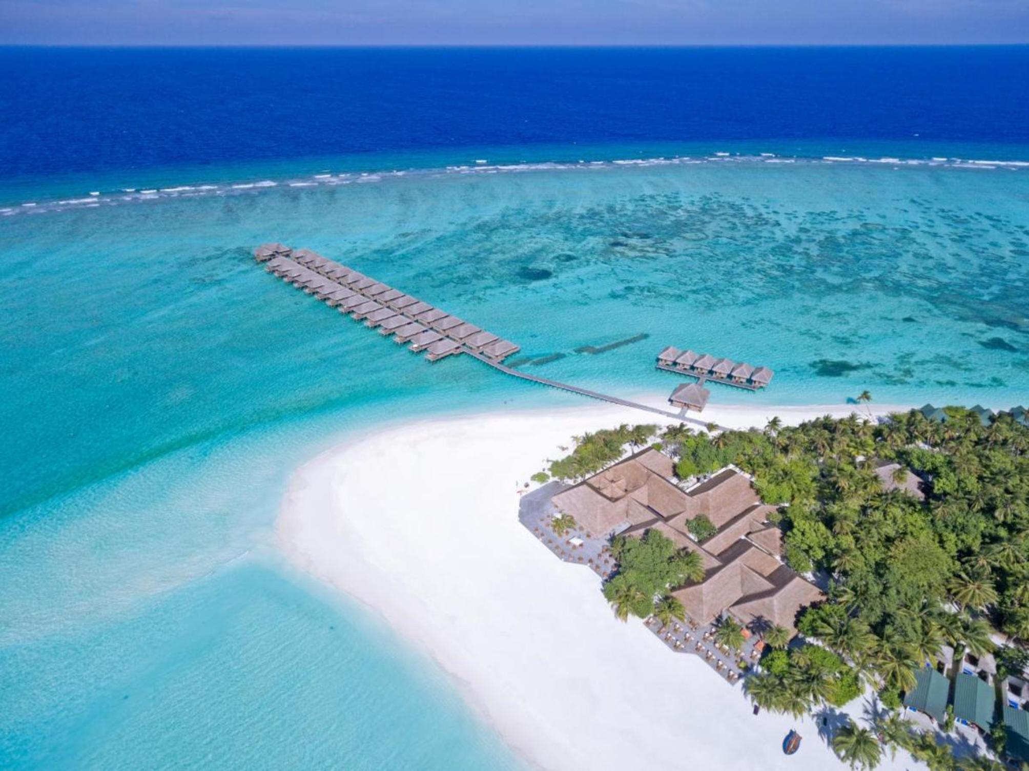 Meeru Island Resort & Spa 1