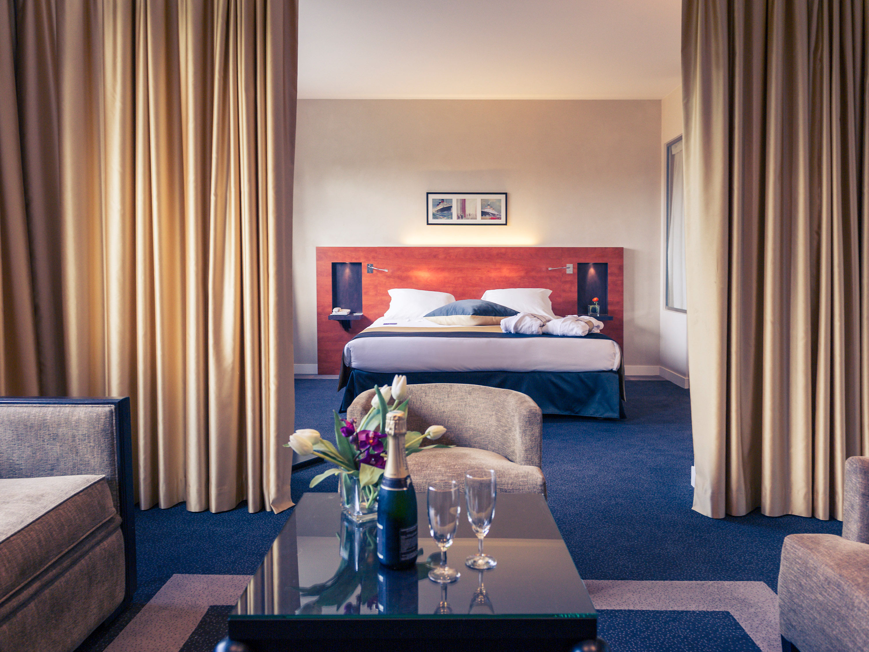 Mercure Maurepas Saint Quentin 1