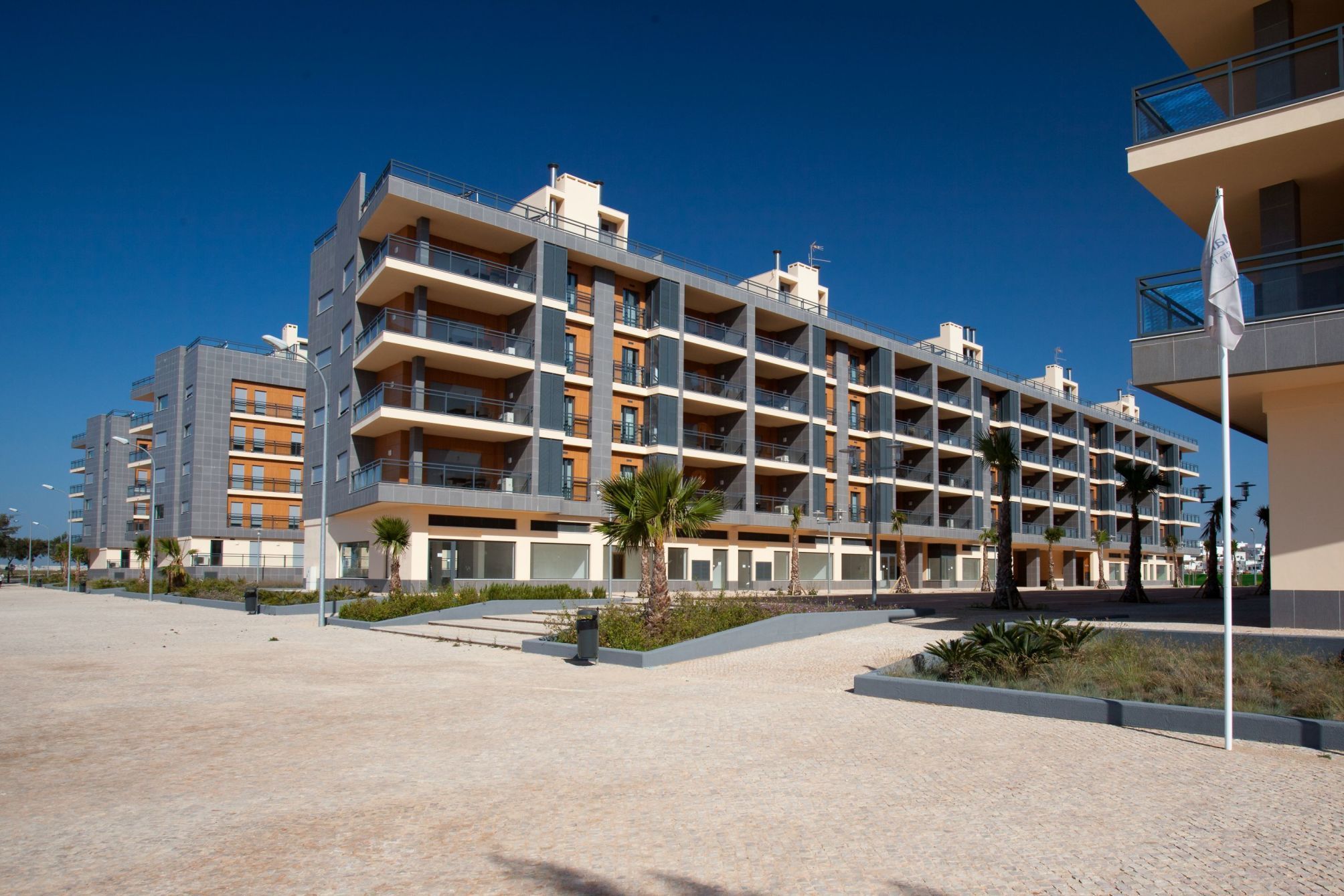 Real Marina Residence 1