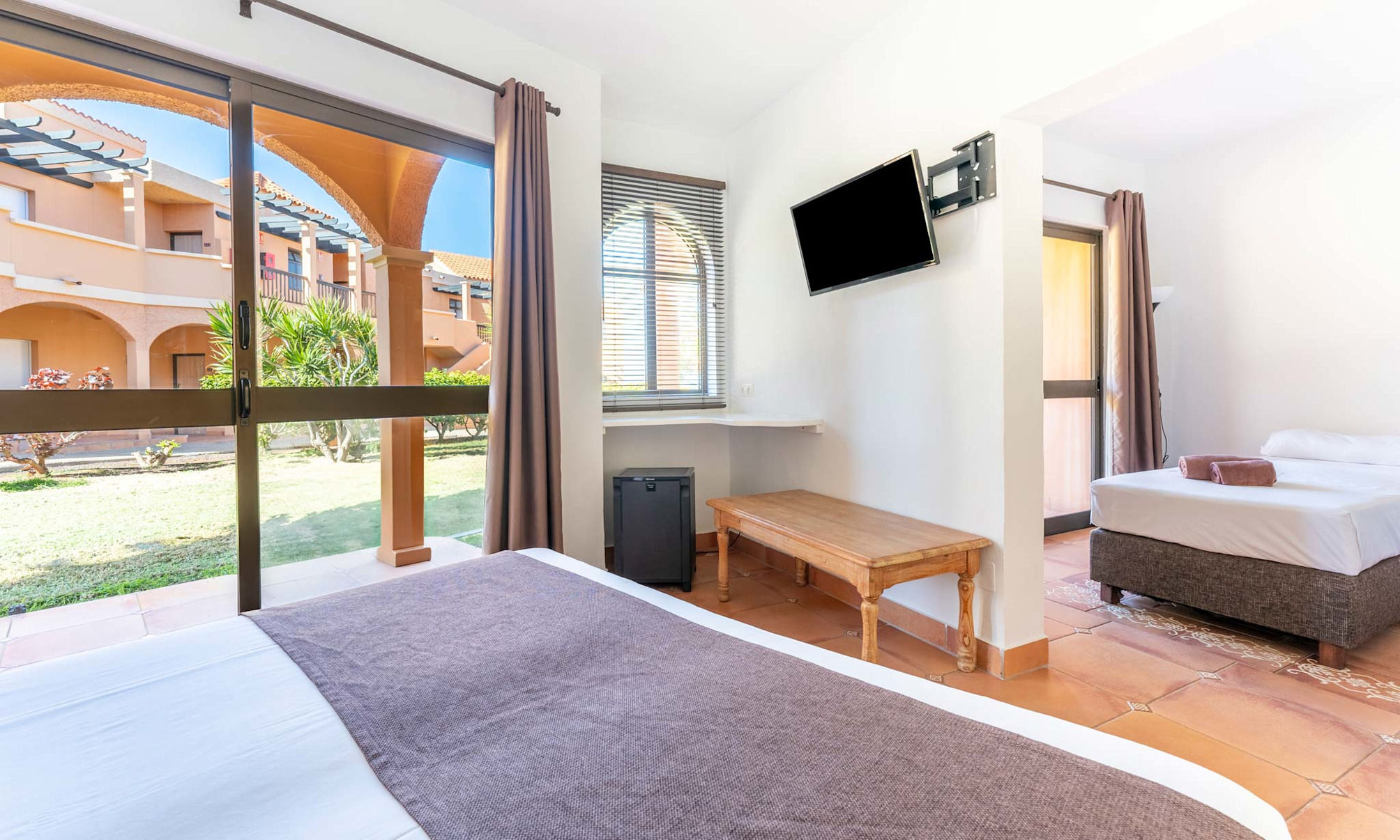 Comfort Triple Room with Sea View