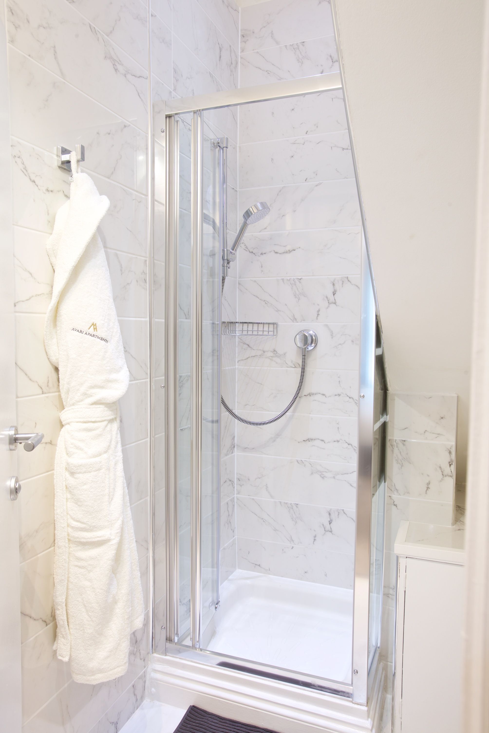 Avari Apartments - Winchester Collection 1