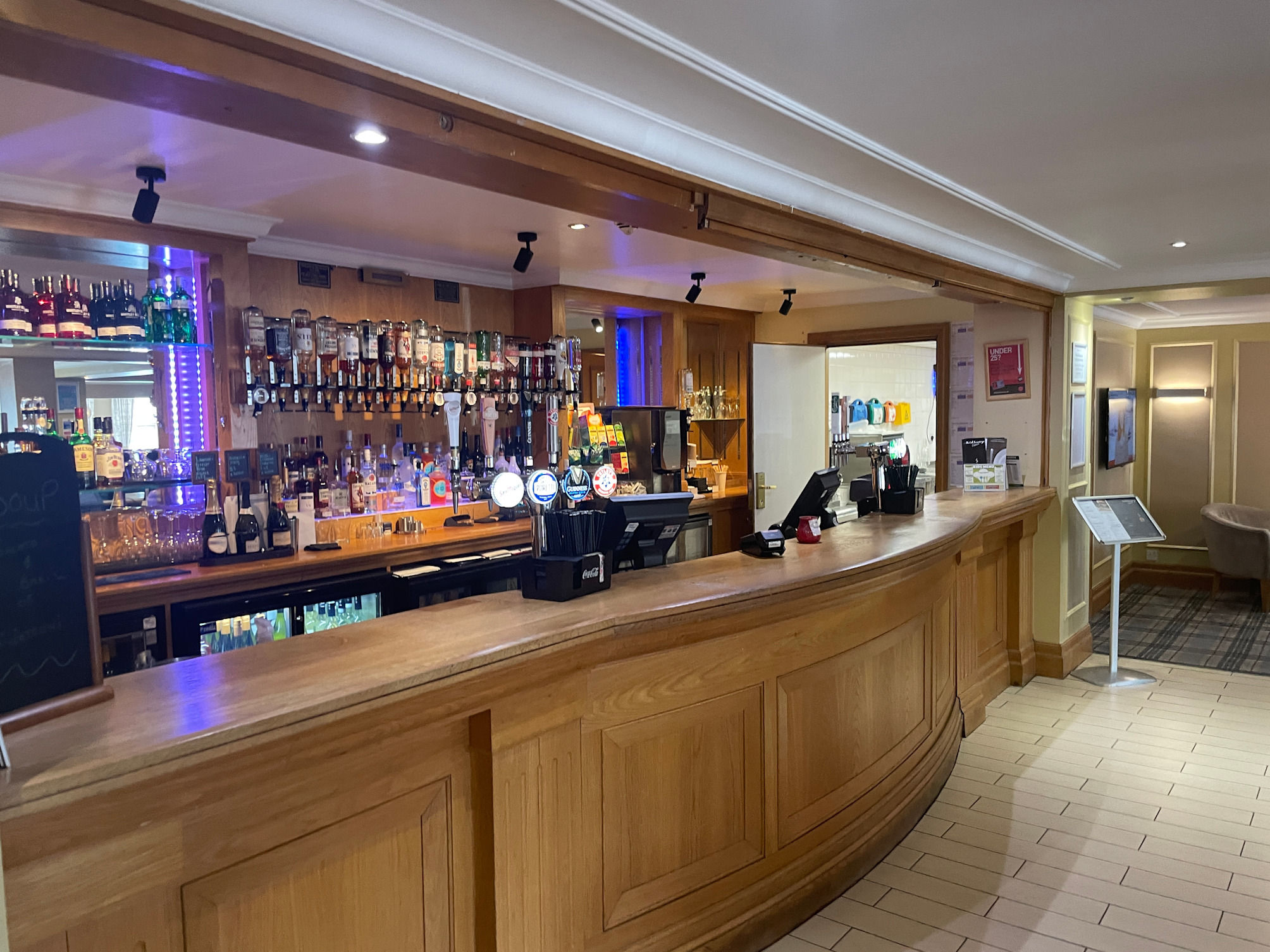 Airport Inn Manchester 2