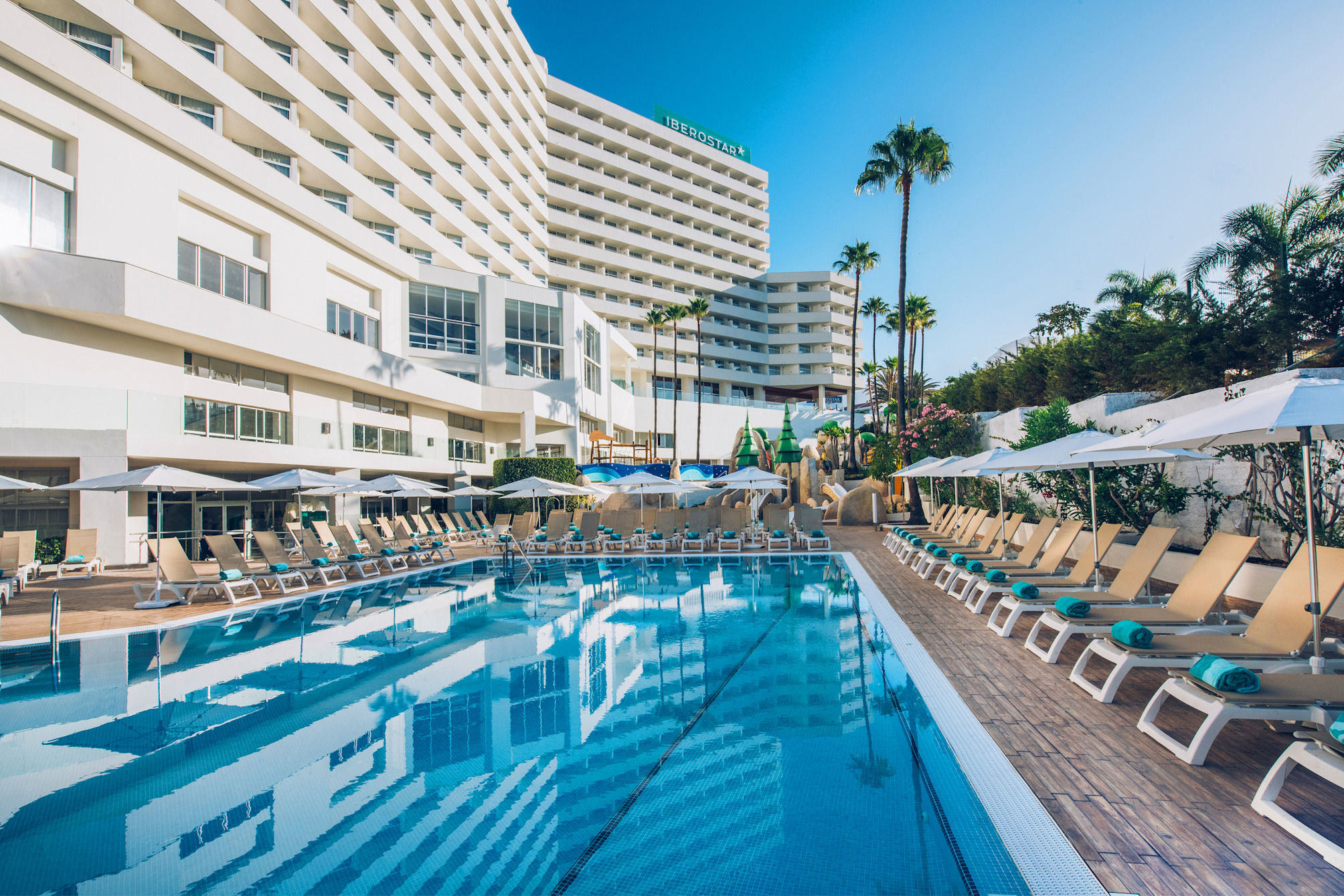 Iberostar Waves Bouganville Playa 1