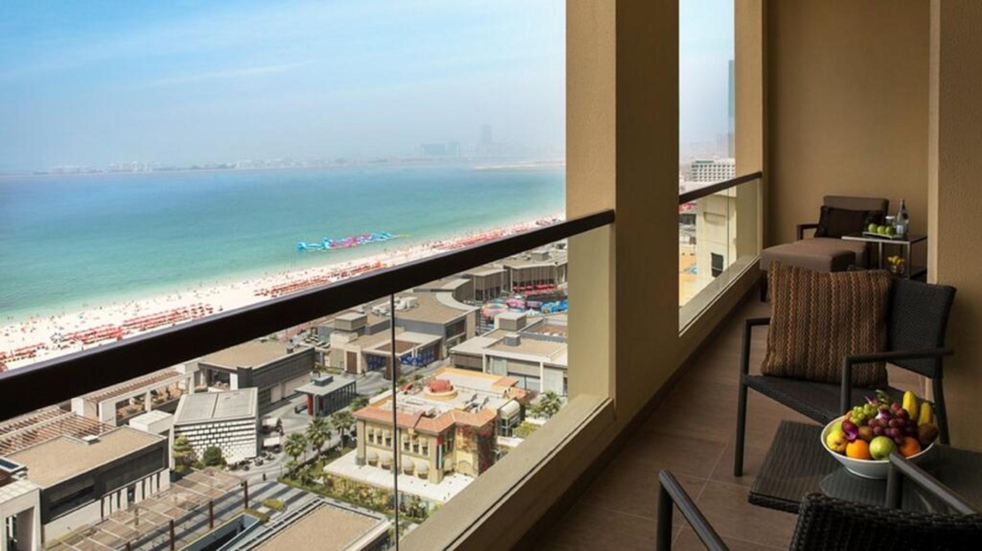 Amwaj Rotana Jumeirah Beach 2