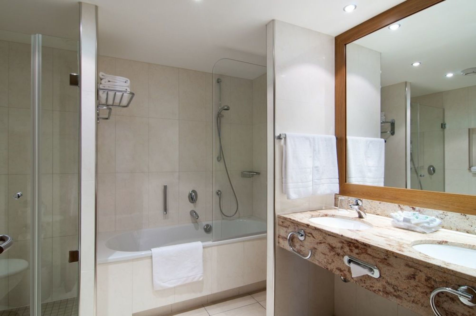Holiday Inn NÜRNBERG CITY CENTRE by IHG 2
