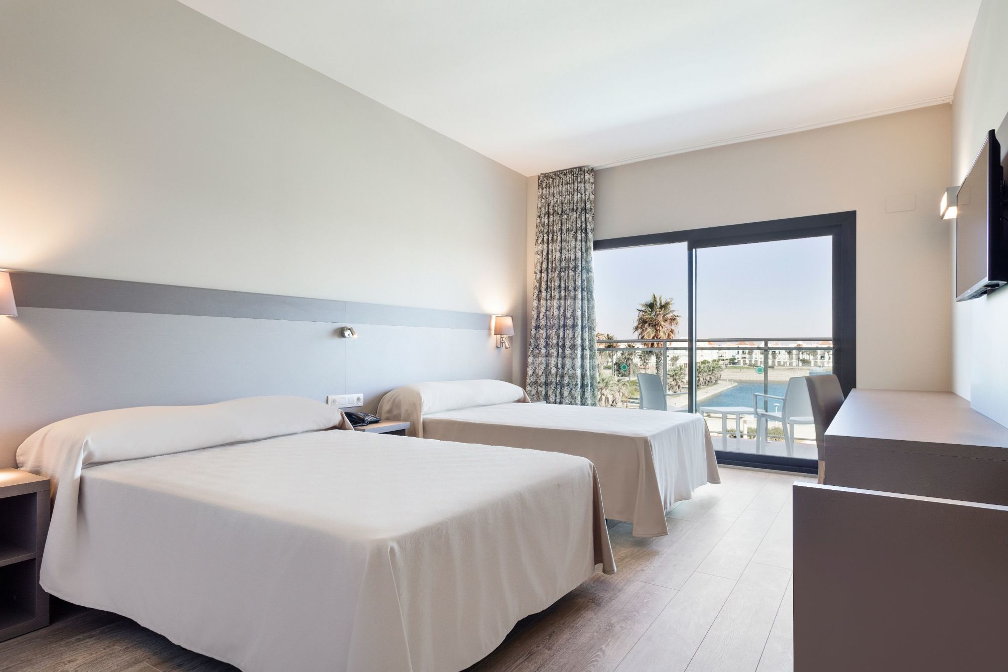Doppelzimmer mit Balkon