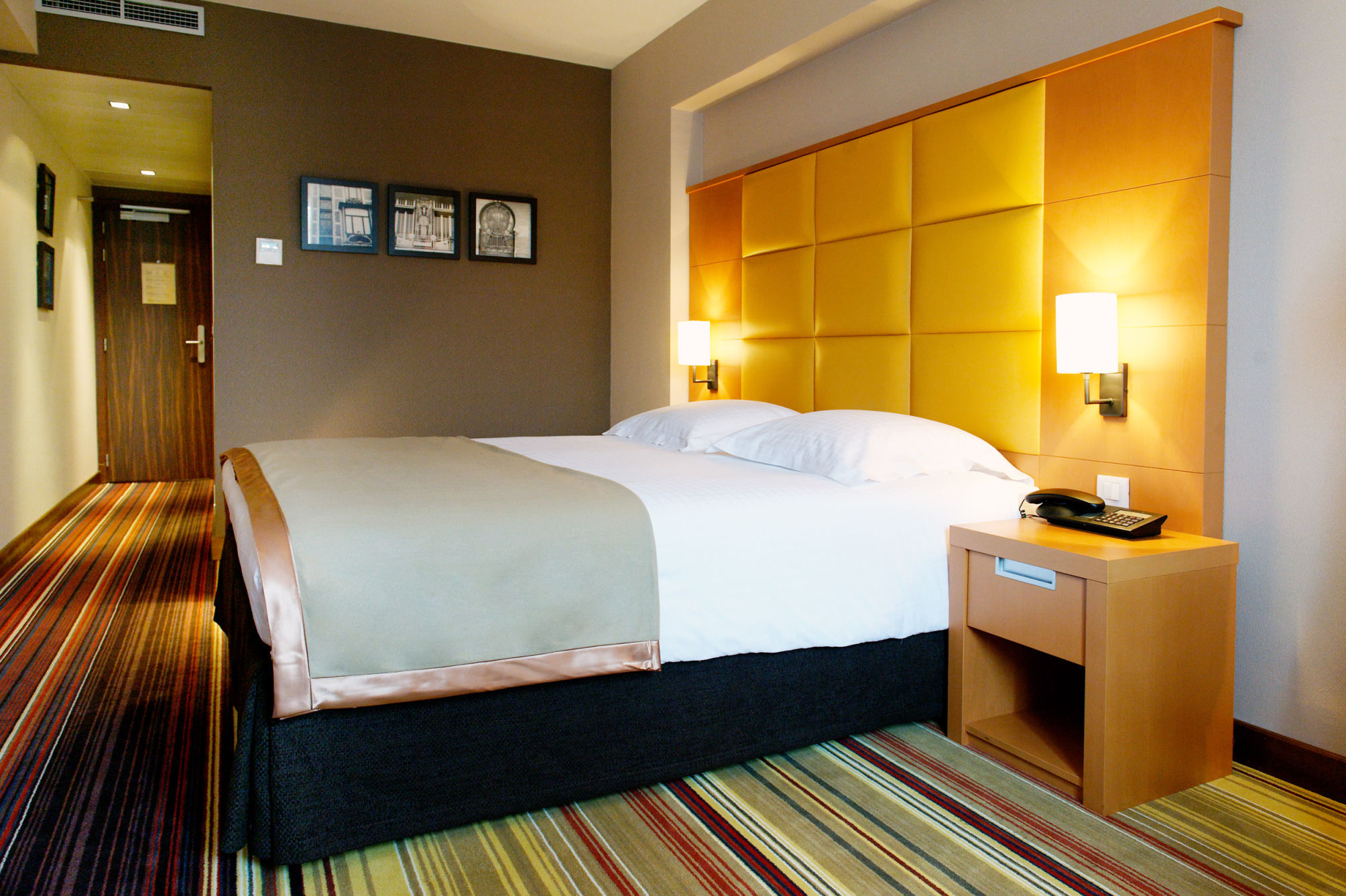New Hotel Charlemagne 2