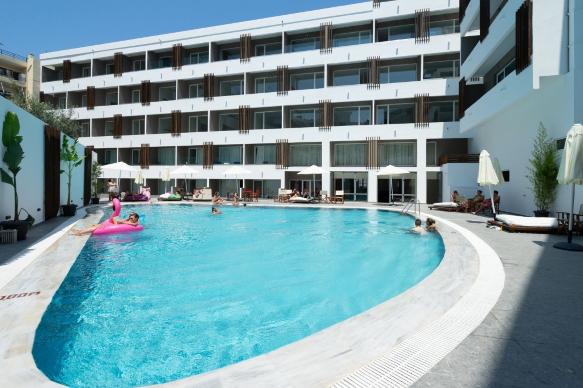 Castellum Suites 1
