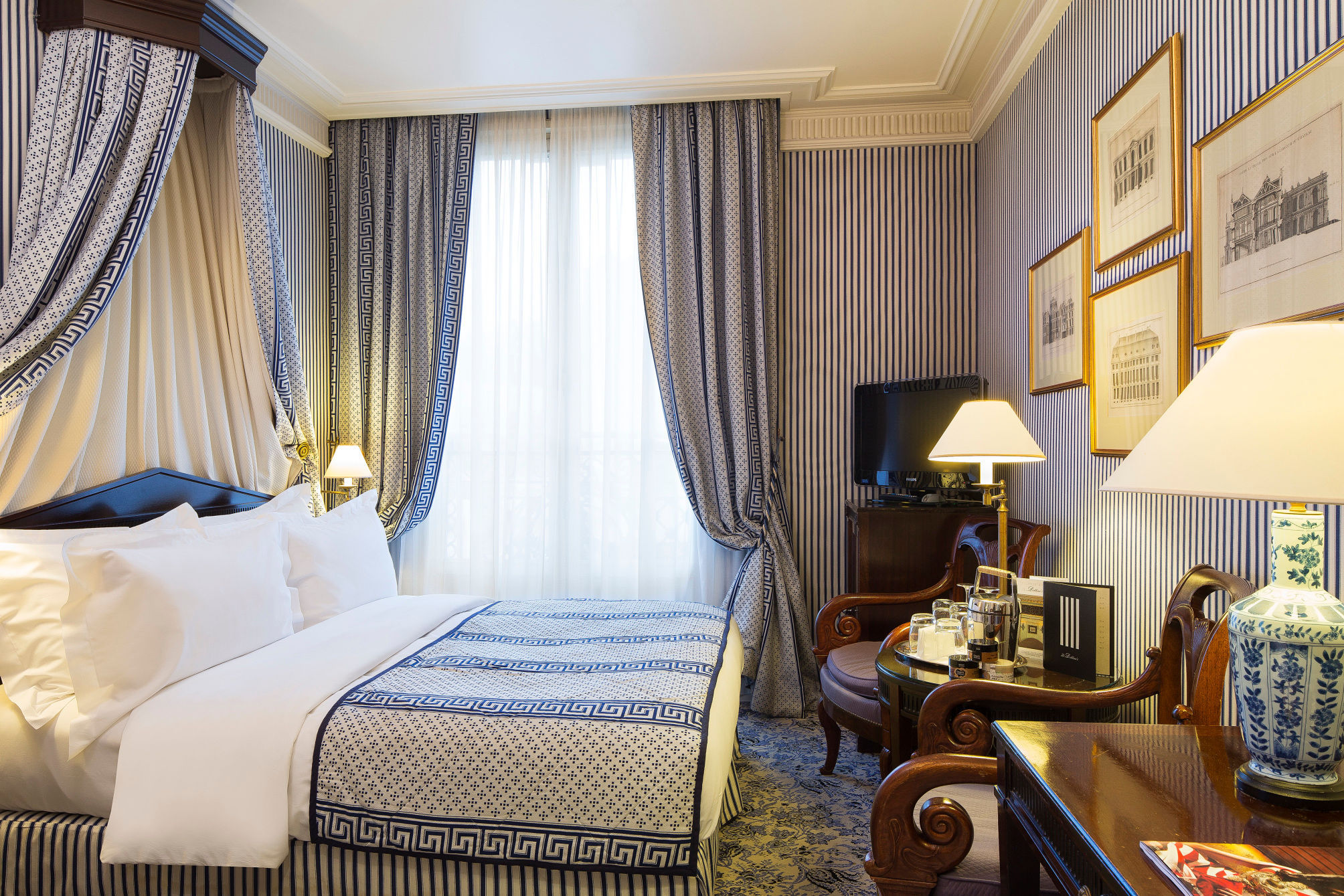 Le Dokhan's Paris Arc de Triomphe, a Tribute Portfolio Hotel 1