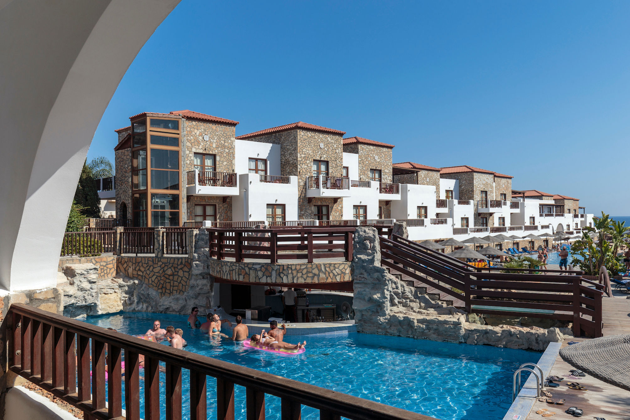 Costa Lindia Beach Resort 2