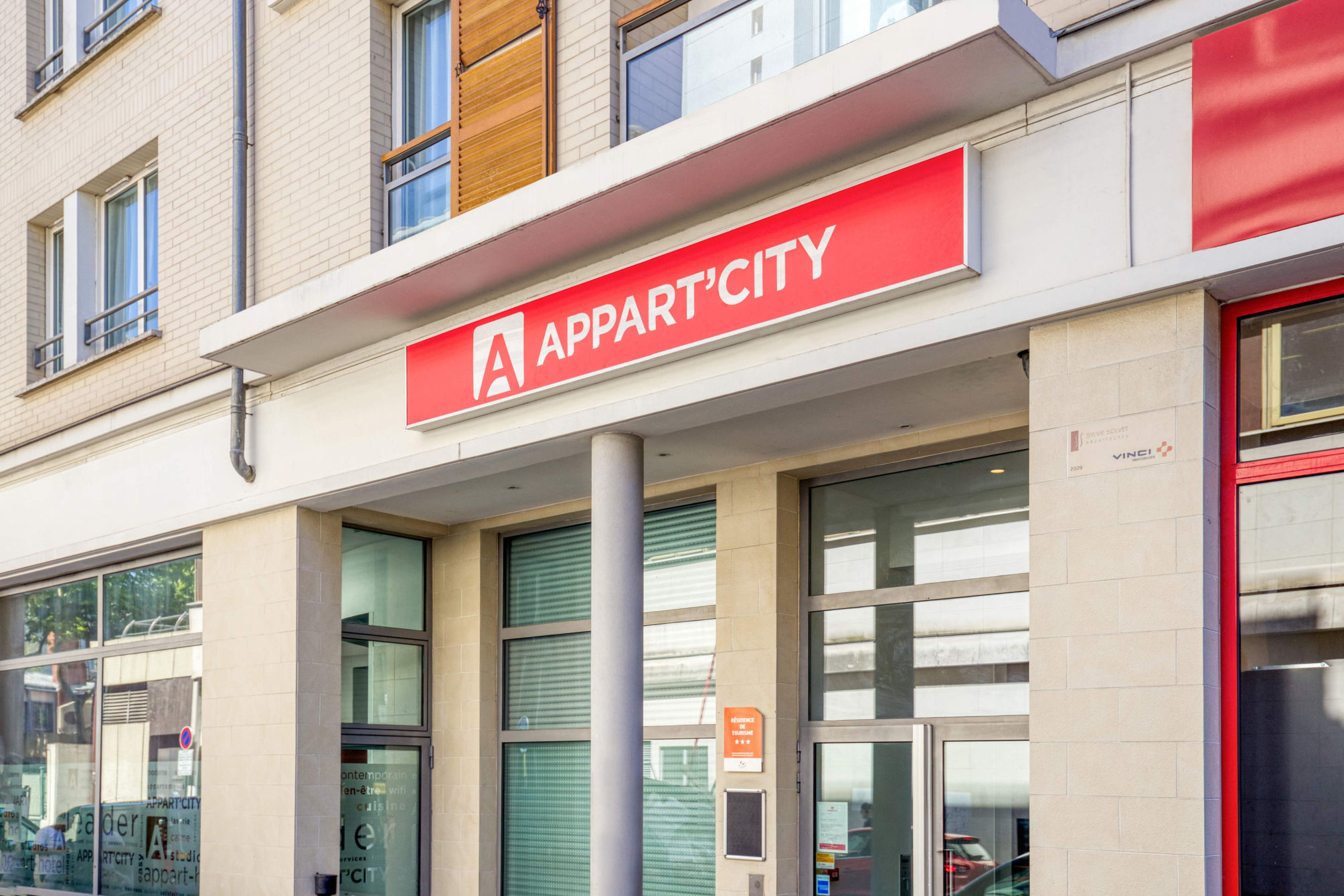 Appart'City Confort Paris Clichy - Mairie 1