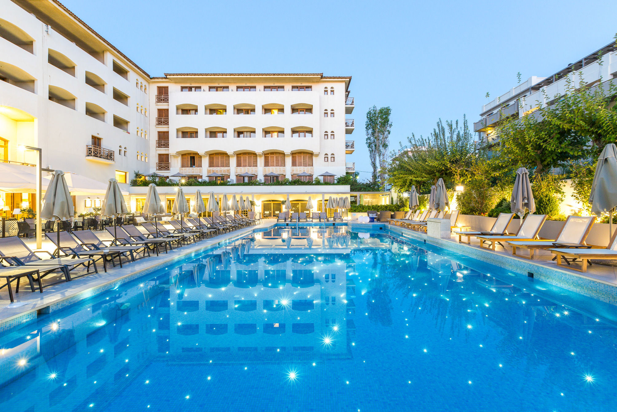 Theartemis Palace 1