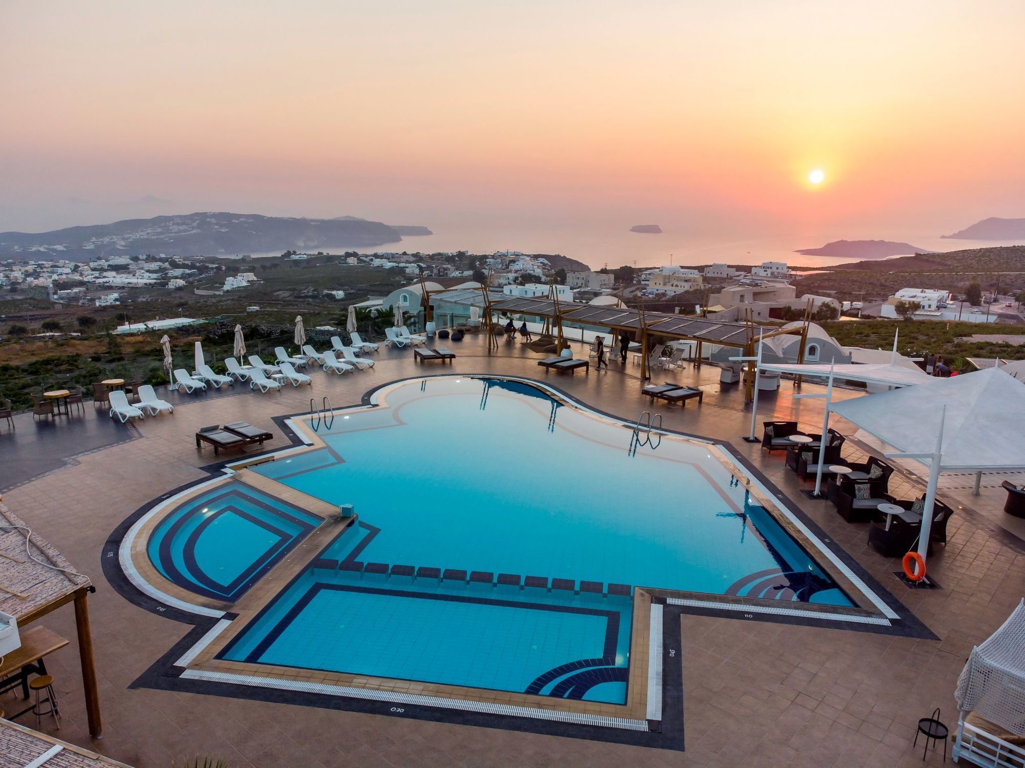 Orizontes Hotel Santorini 1