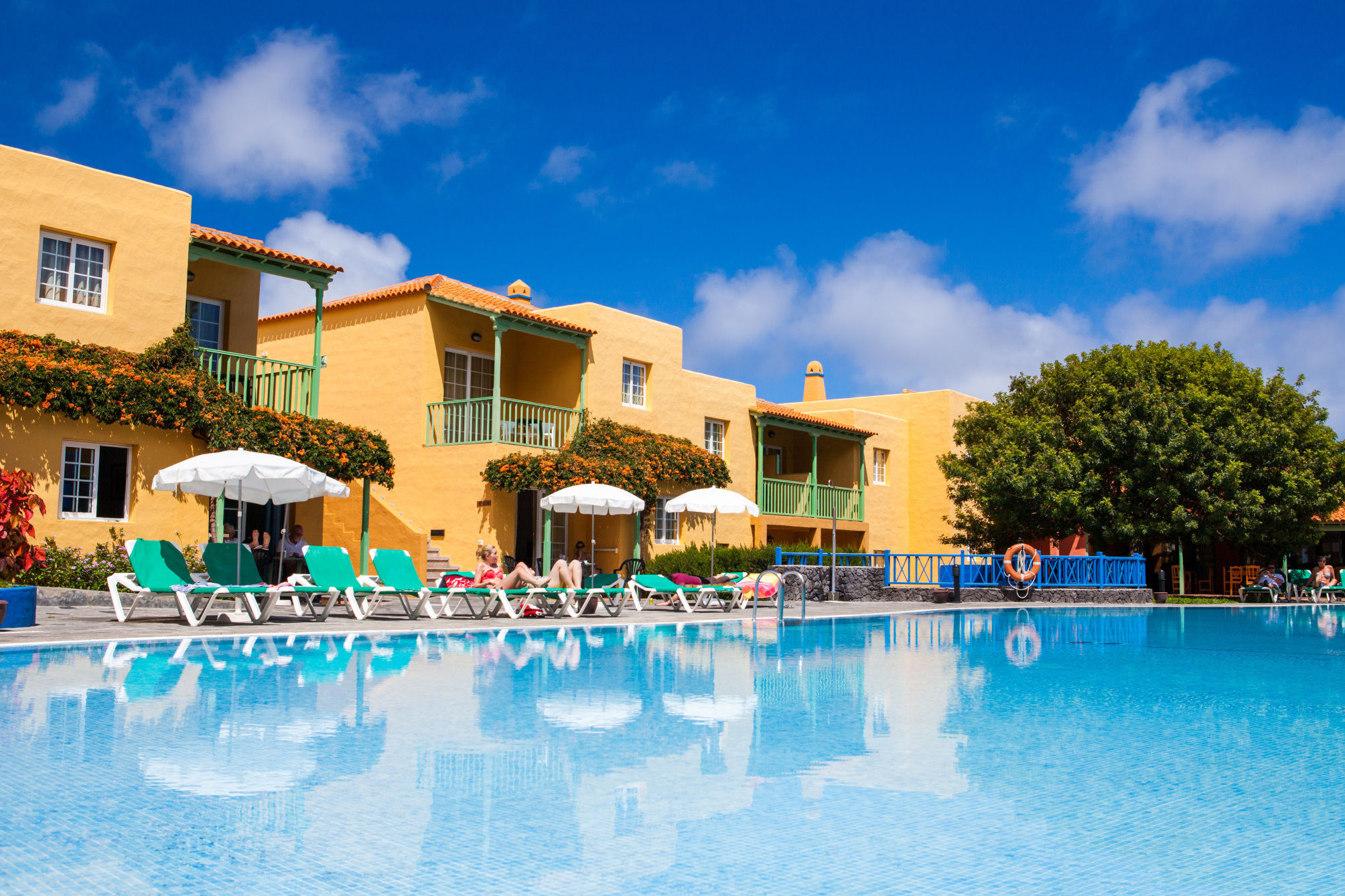 Apartamentos La Caleta 1