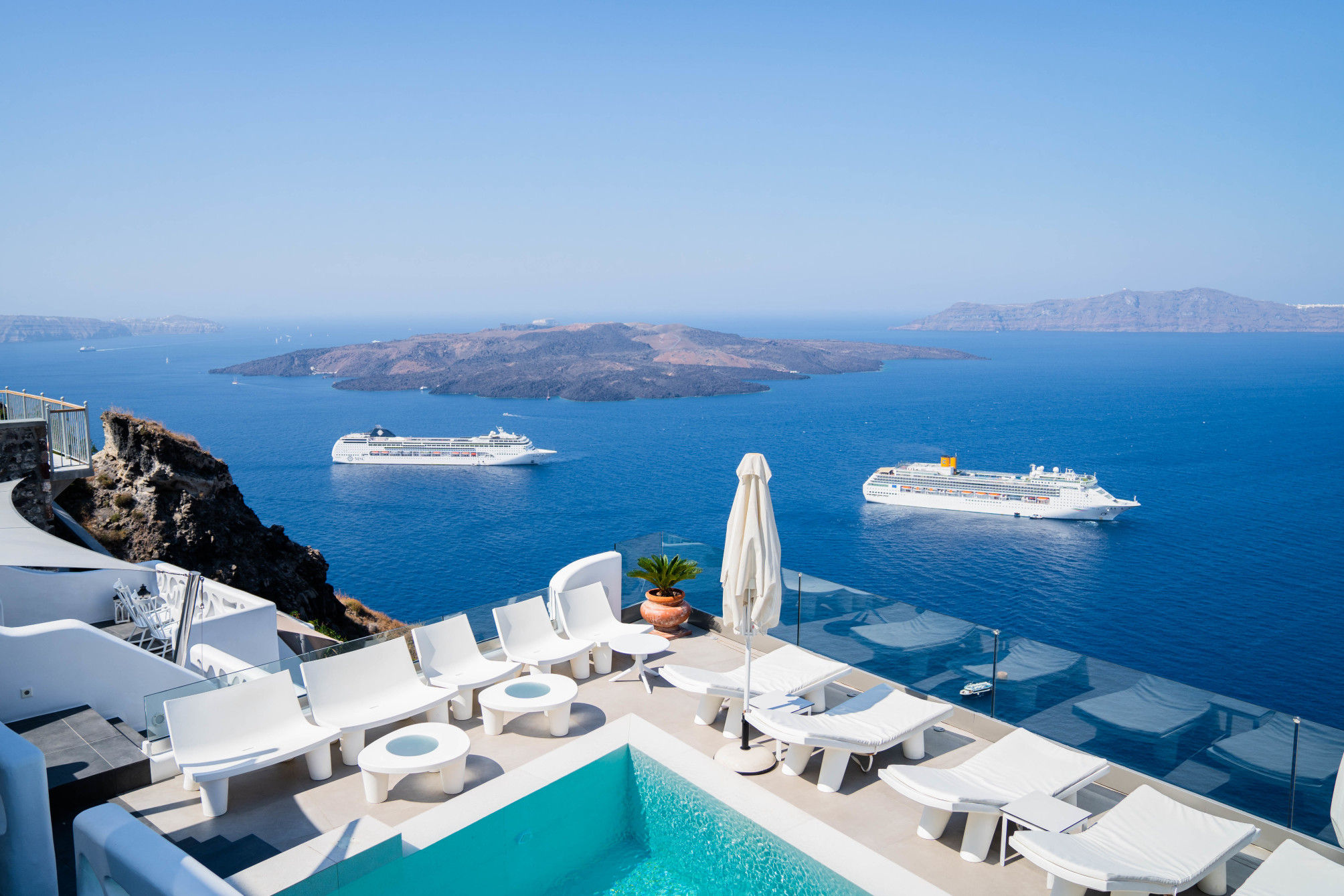 Athina Luxury Suites 2