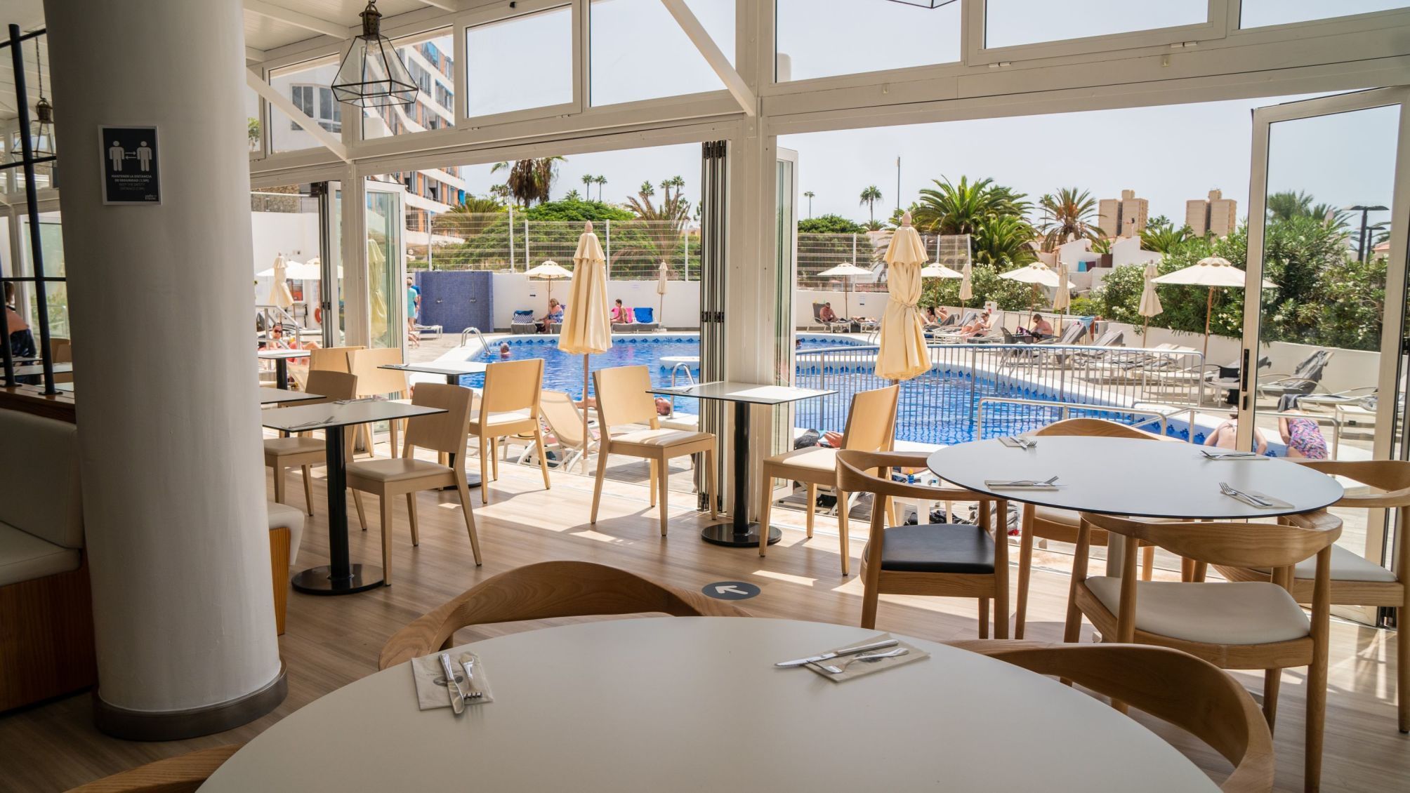 Coral Ocean View - Adults Only 2