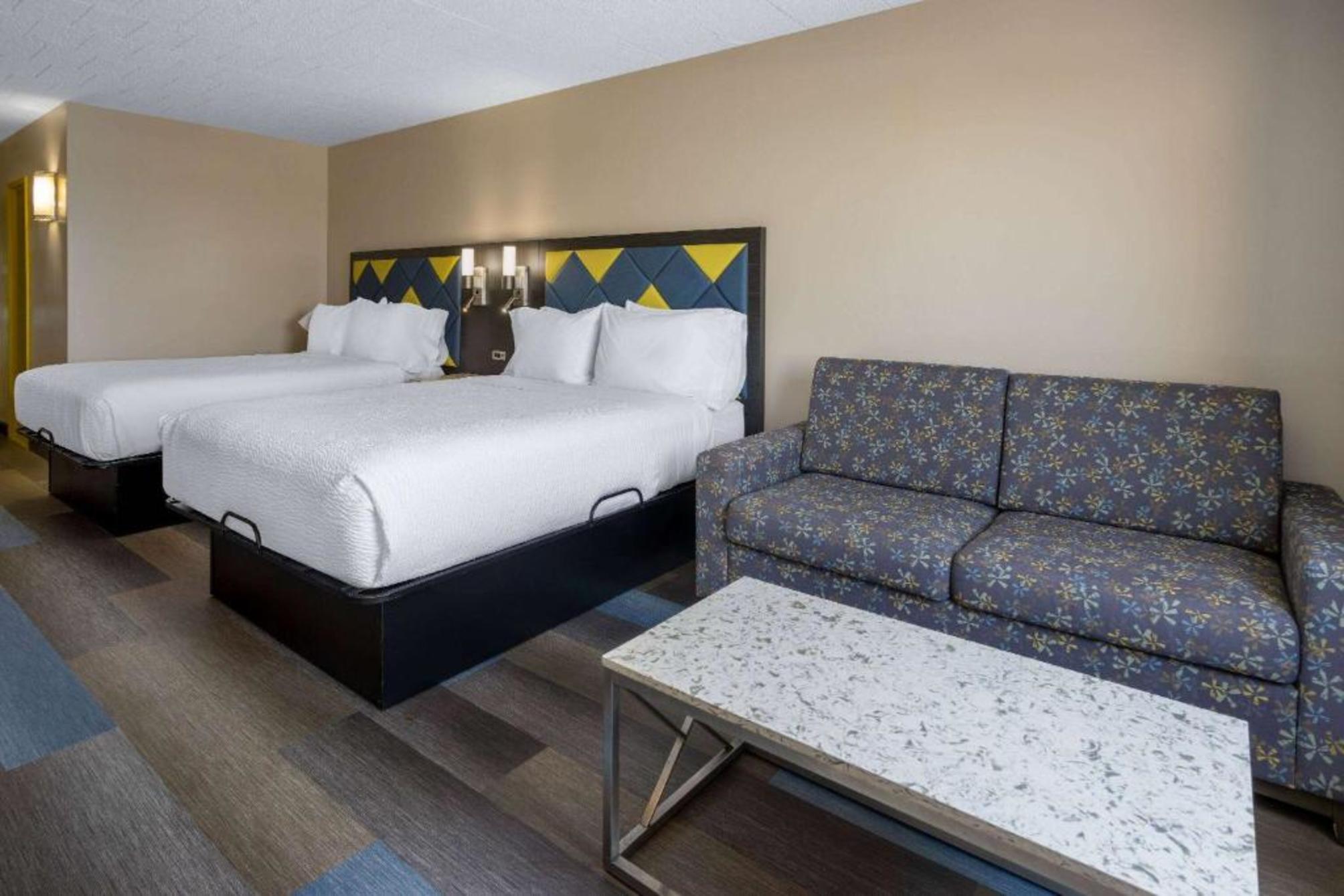 Days Hotel by Wyndham North Bergen 2