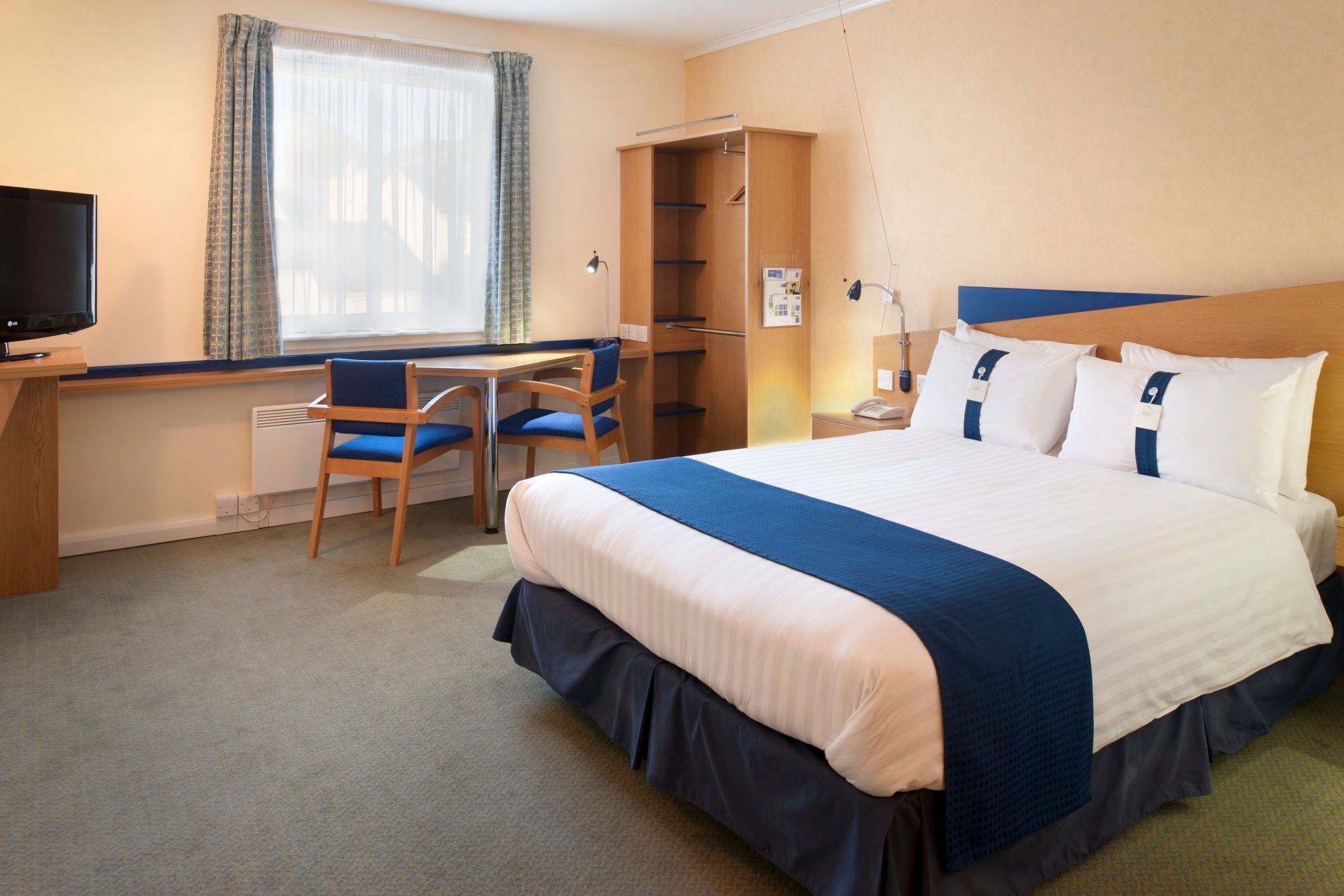 Holiday Inn Express ABERDEEN CITY CENTRE by IHG 2